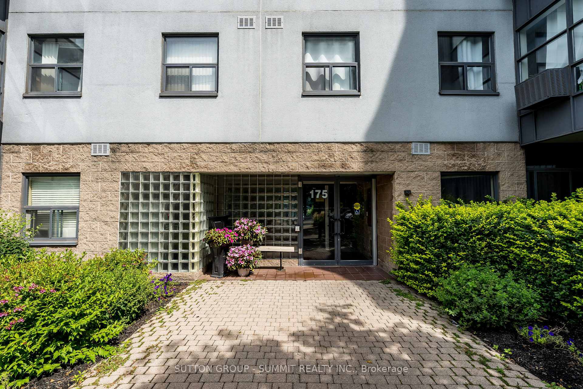 Photo 1 of Unit 514, 175 Hunter Street E, Hamilton, Corktown — HOMEH