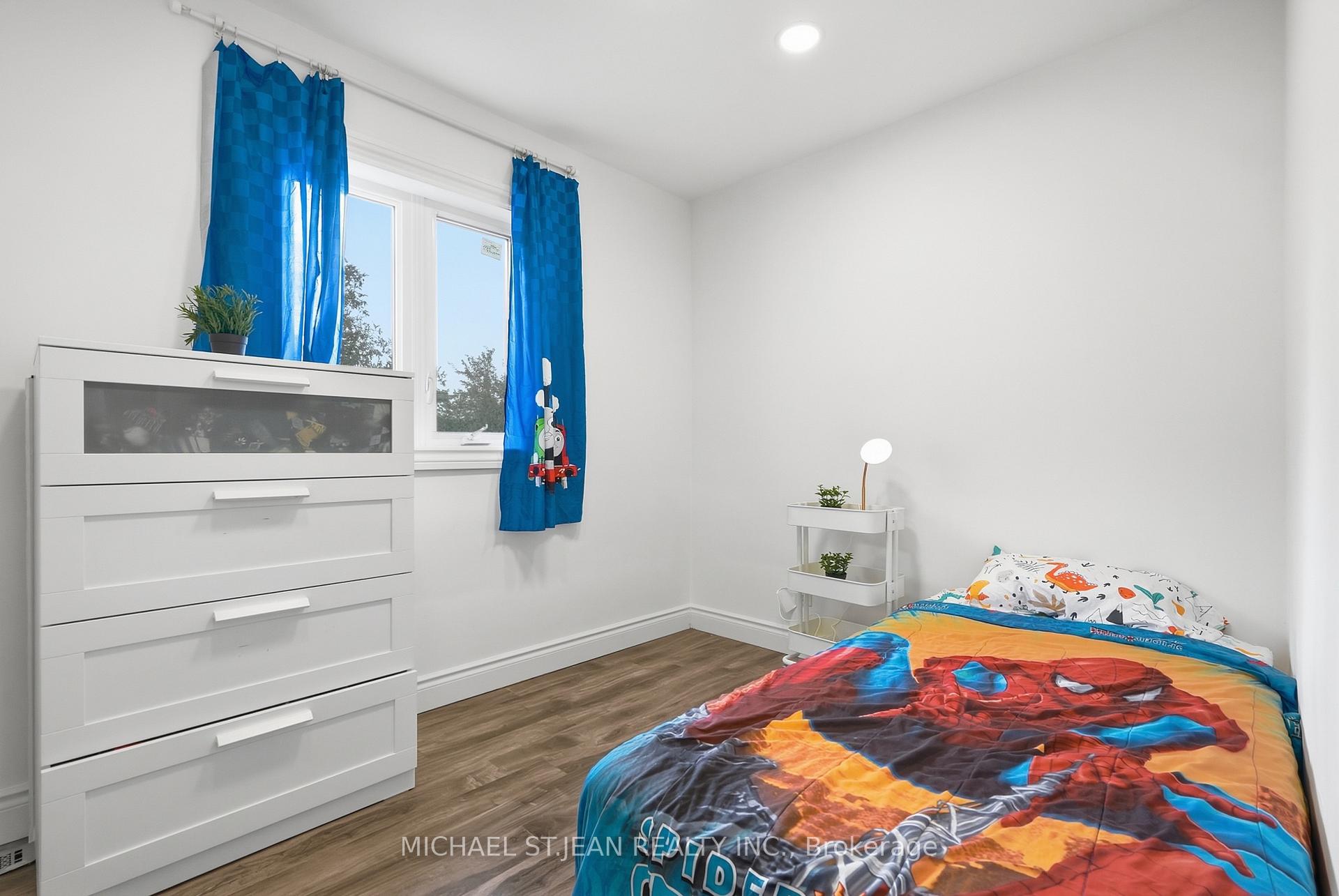 Photo 20 of 799 Drury Lane, Burlington, Brant — HOMEH