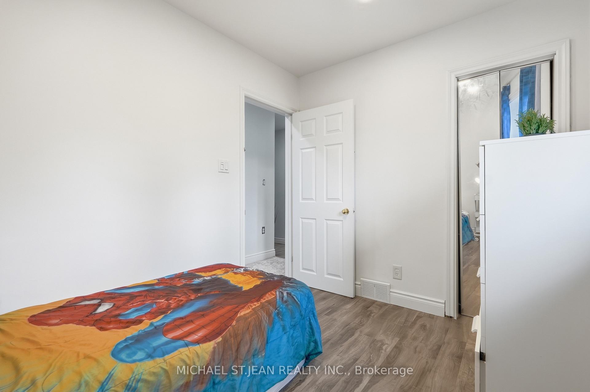 Photo 21 of 799 Drury Lane, Burlington, Brant — HOMEH
