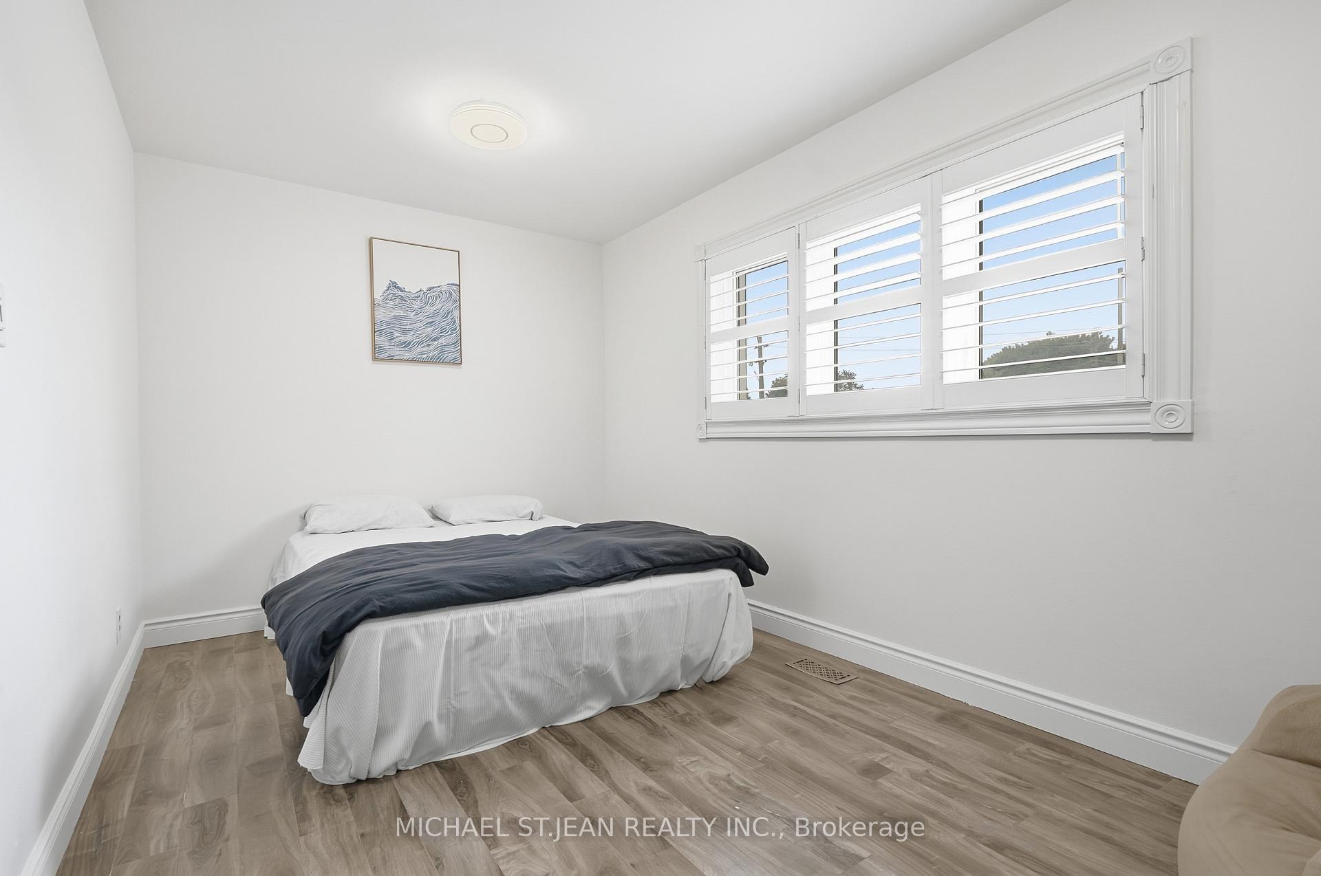 Photo 25 of 799 Drury Lane, Burlington, Brant — HOMEH