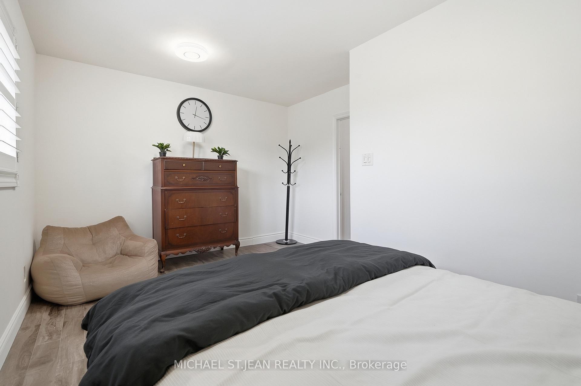 Photo 27 of 799 Drury Lane, Burlington, Brant — HOMEH