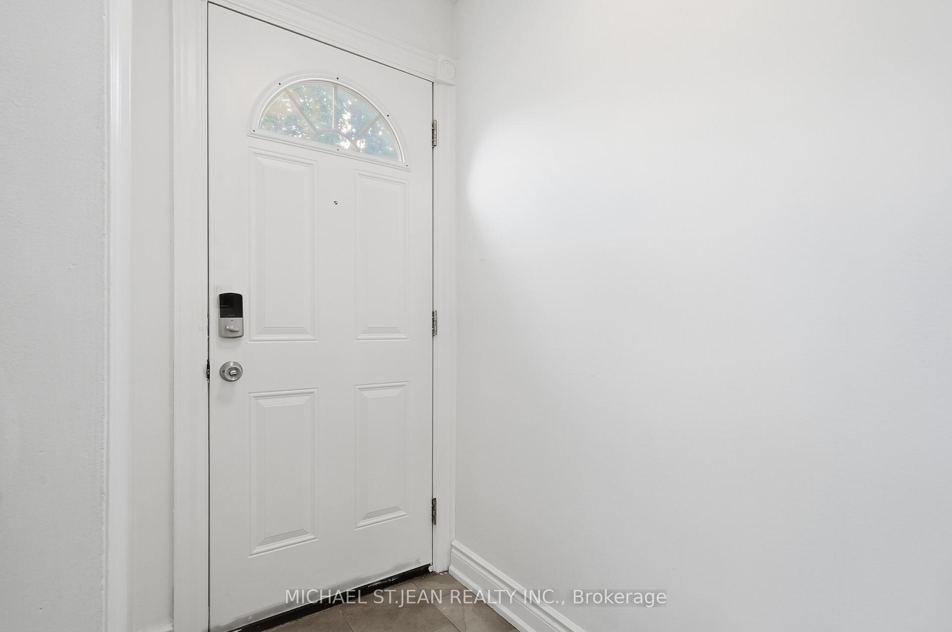 Photo 32 of 799 Drury Lane, Burlington, Brant — HOMEH