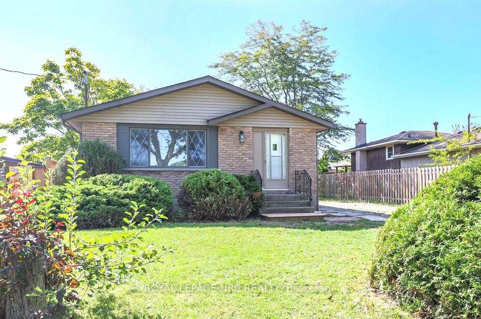 Photo 1 of Unit Lower, 125 Meredith Drive, St. Catharines, Carlton/Bunting — HOMEH