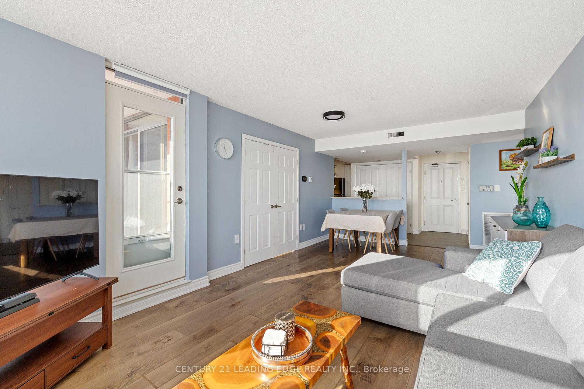 Photo 13 of Unit 206, 2199 Sixth Line, Oakville, River Oaks — HOMEH