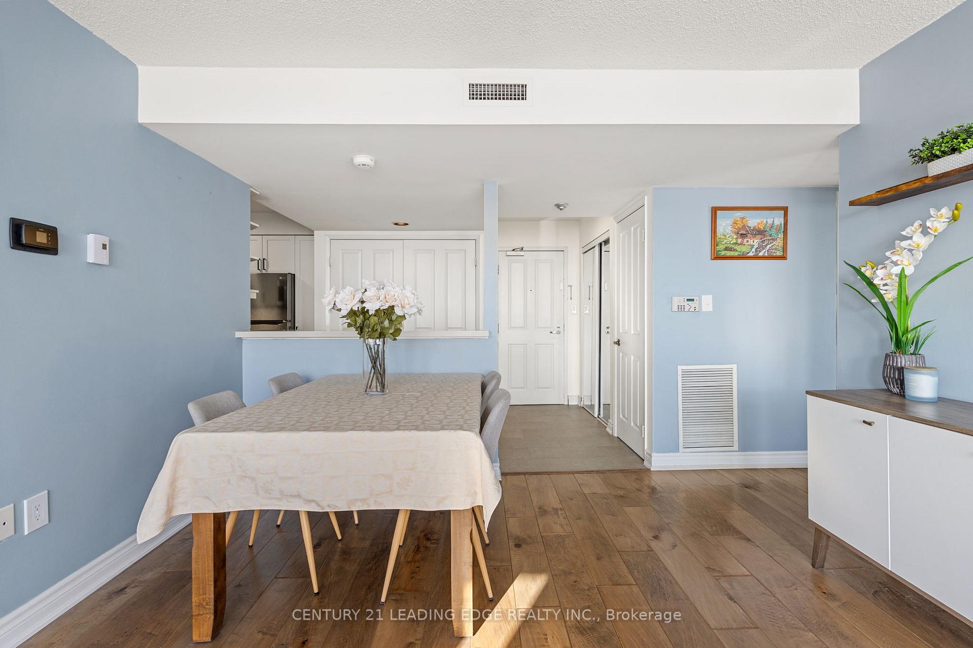 Photo 14 of Unit 206, 2199 Sixth Line, Oakville, River Oaks — HOMEH