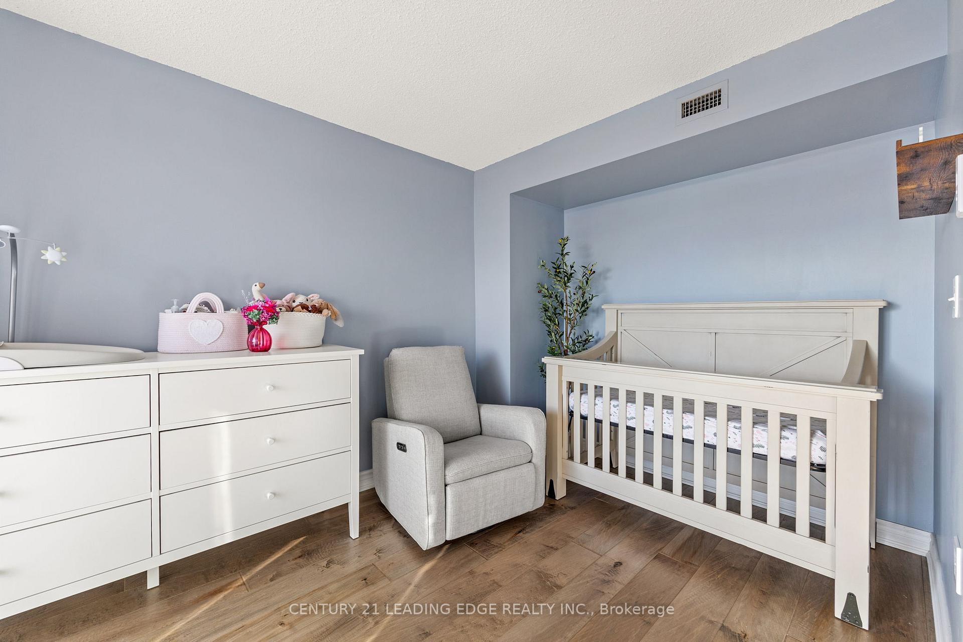 Photo 17 of Unit 206, 2199 Sixth Line, Oakville, River Oaks — HOMEH