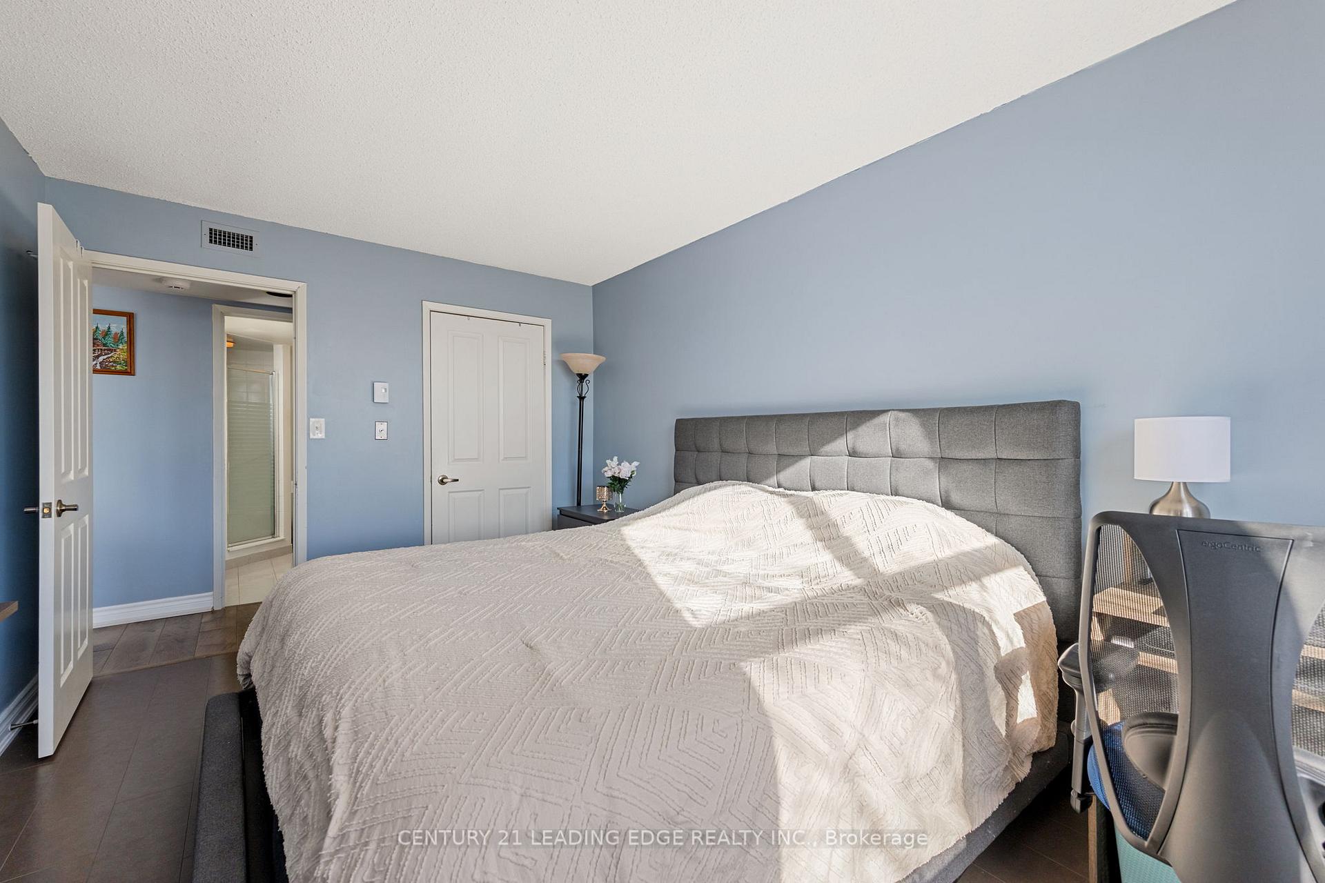 Photo 21 of Unit 206, 2199 Sixth Line, Oakville, River Oaks — HOMEH