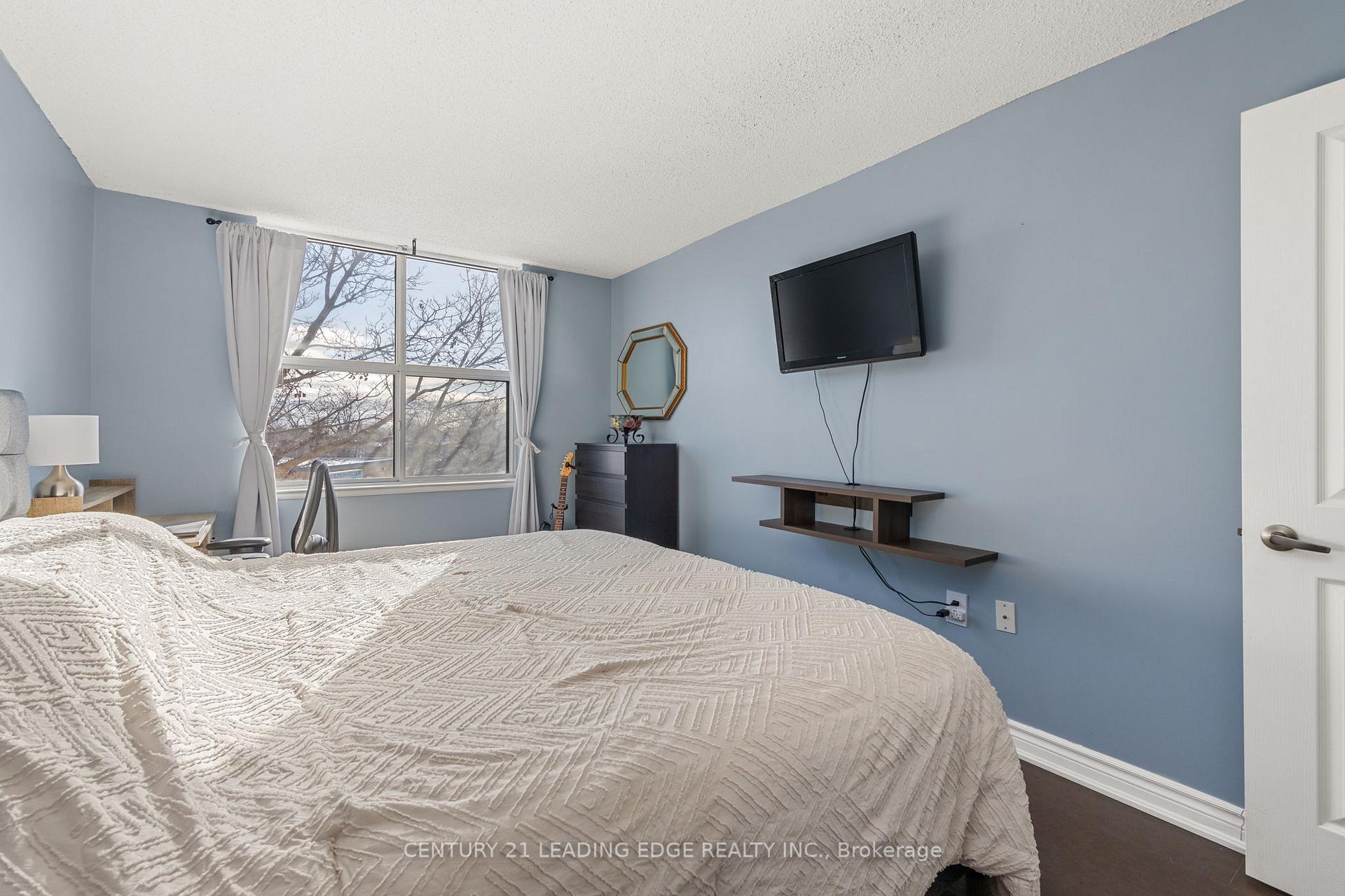 Photo 22 of Unit 206, 2199 Sixth Line, Oakville, River Oaks — HOMEH