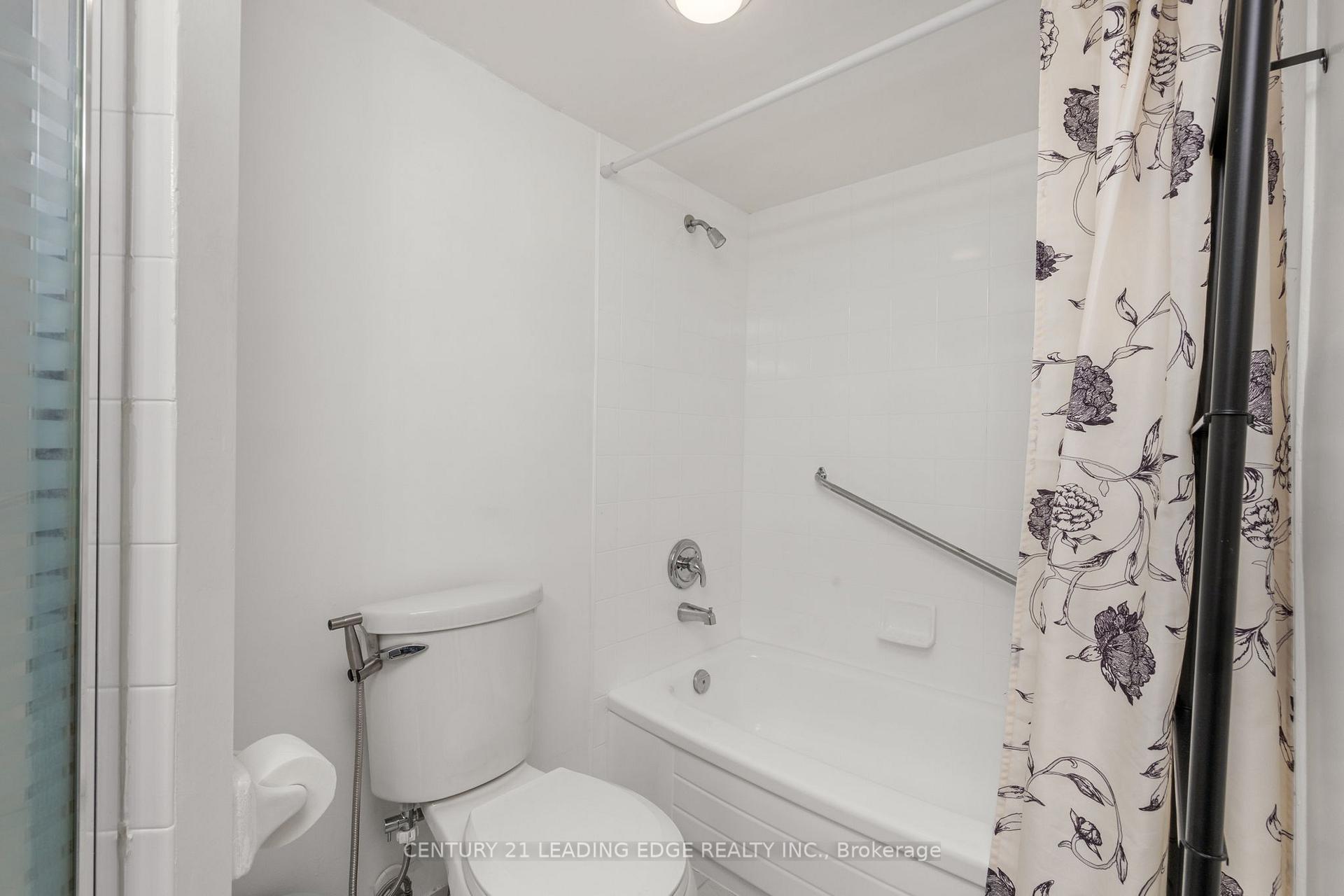 Photo 24 of Unit 206, 2199 Sixth Line, Oakville, River Oaks — HOMEH