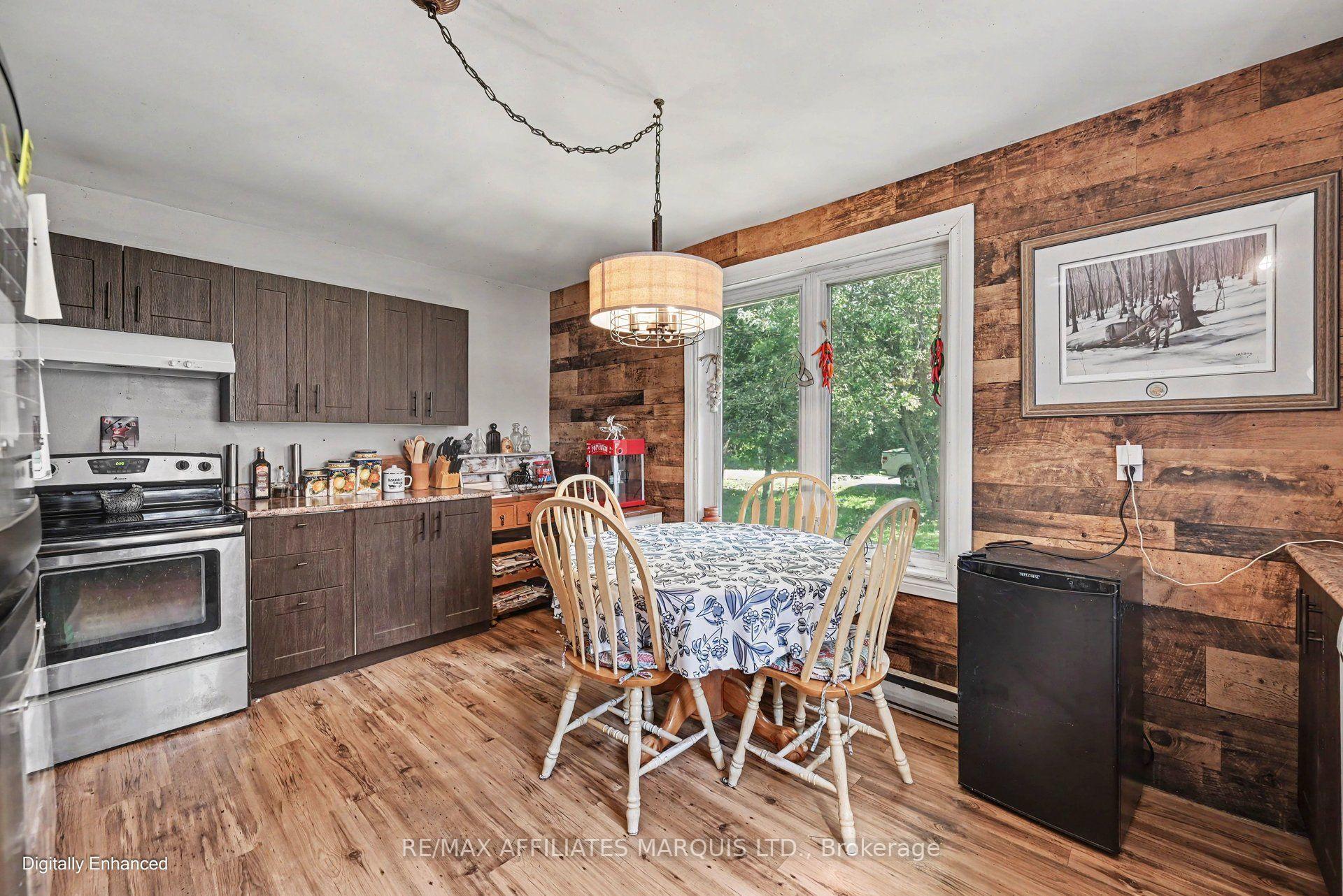 Photo 8 of 21111 Conc 8 Road, South Glengarry, South Glengarry (Lancaster) Twp — HOMEH
