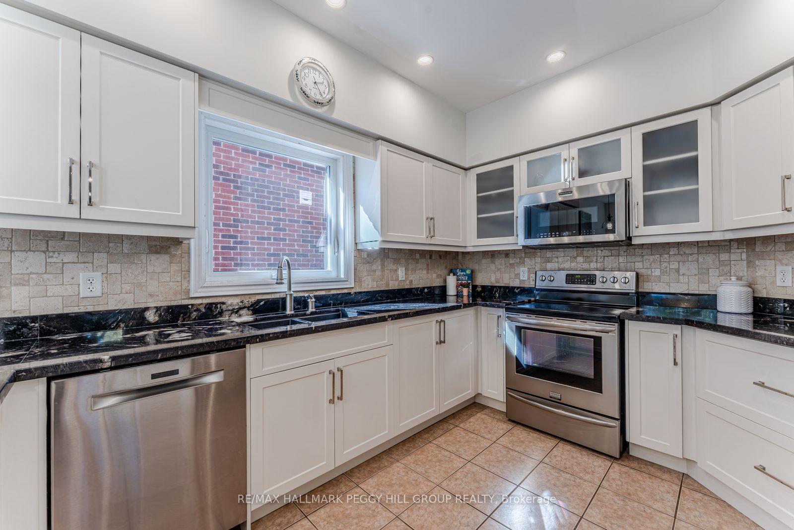 Photo 9 of 2070 Osbond Road, Innisfil, Alcona — HOMEH