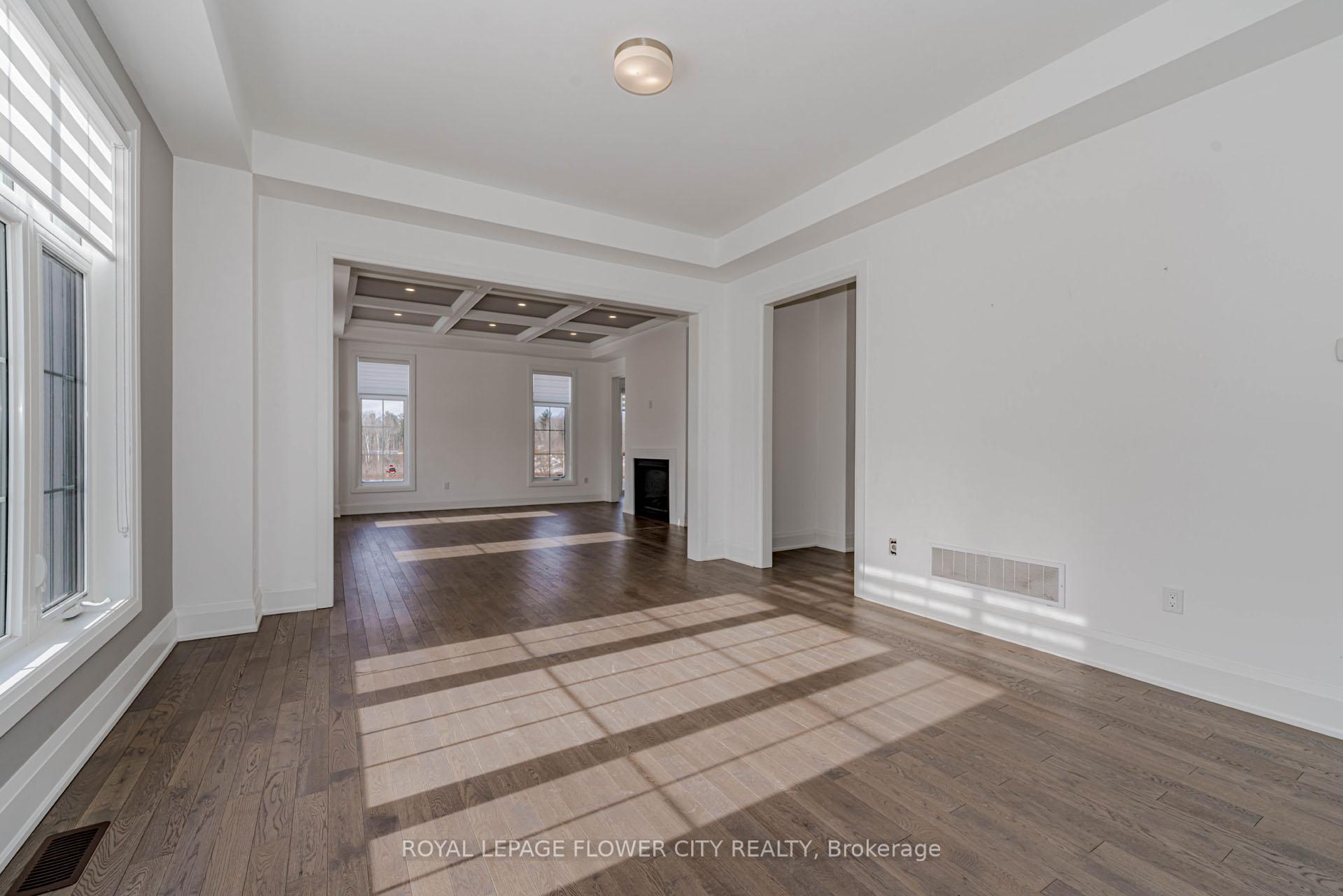 Photo 9 of 518 Kleinberg Summit Way, Vaughan, Kleinburg — HOMEH