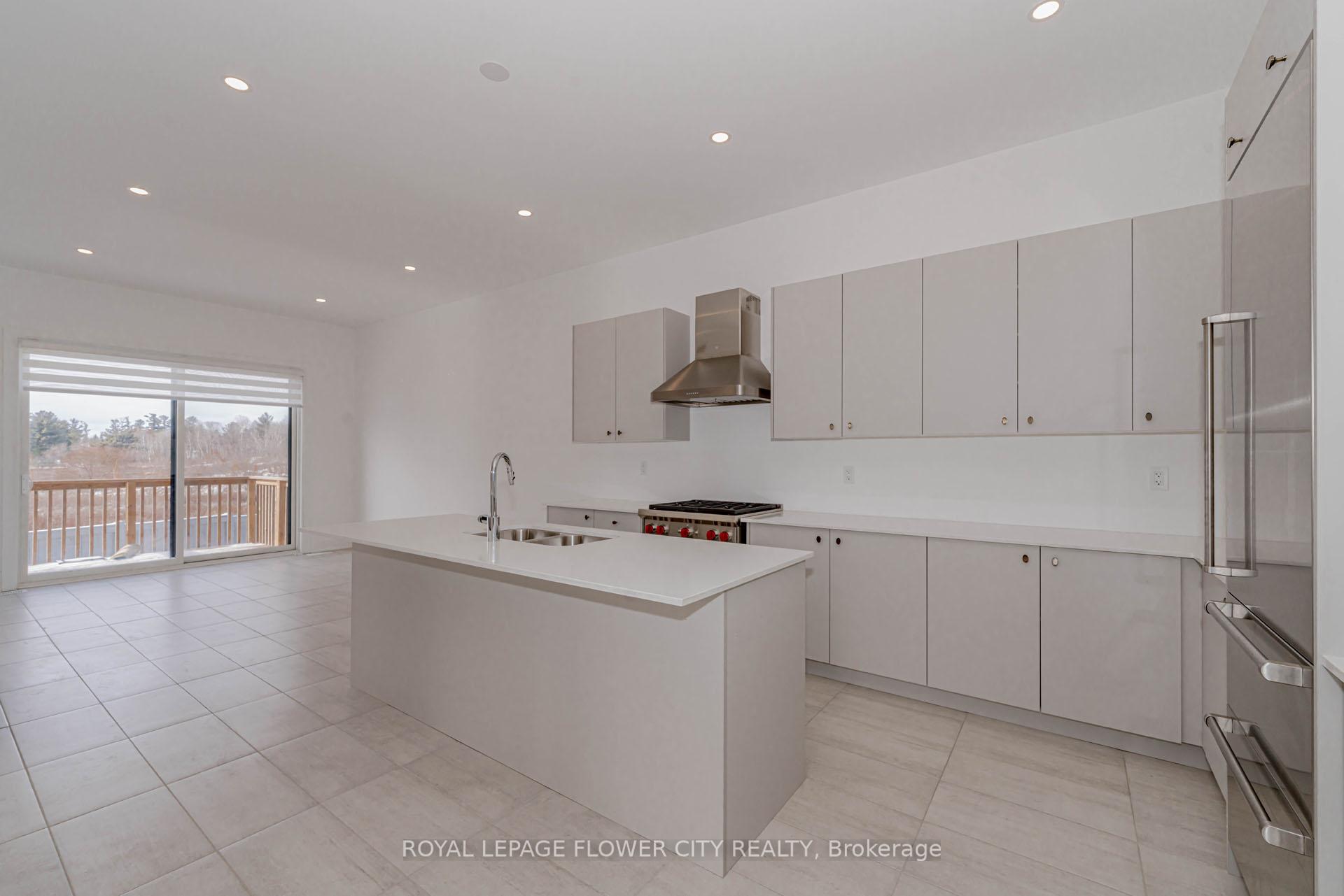 Photo 11 of 518 Kleinberg Summit Way, Vaughan, Kleinburg — HOMEH