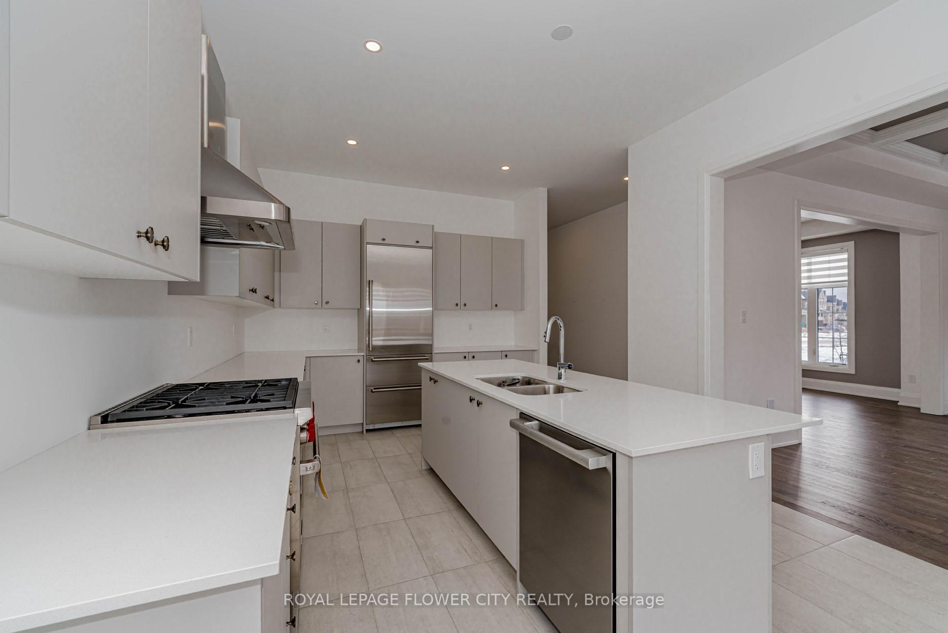 Photo 15 of 518 Kleinberg Summit Way, Vaughan, Kleinburg — HOMEH