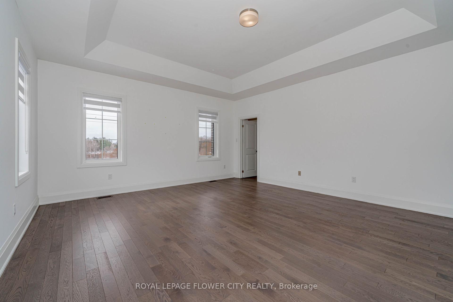 Photo 18 of 518 Kleinberg Summit Way, Vaughan, Kleinburg — HOMEH