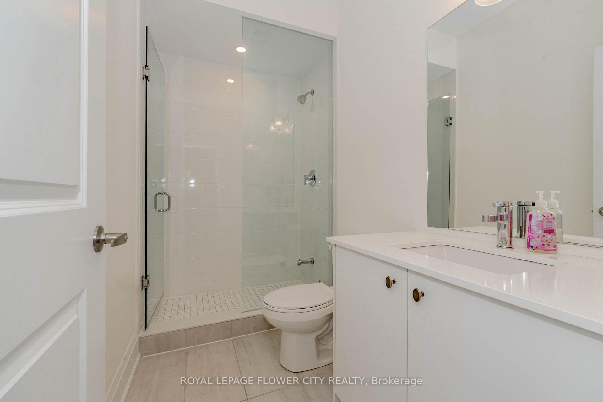 Photo 34 of 518 Kleinberg Summit Way, Vaughan, Kleinburg — HOMEH