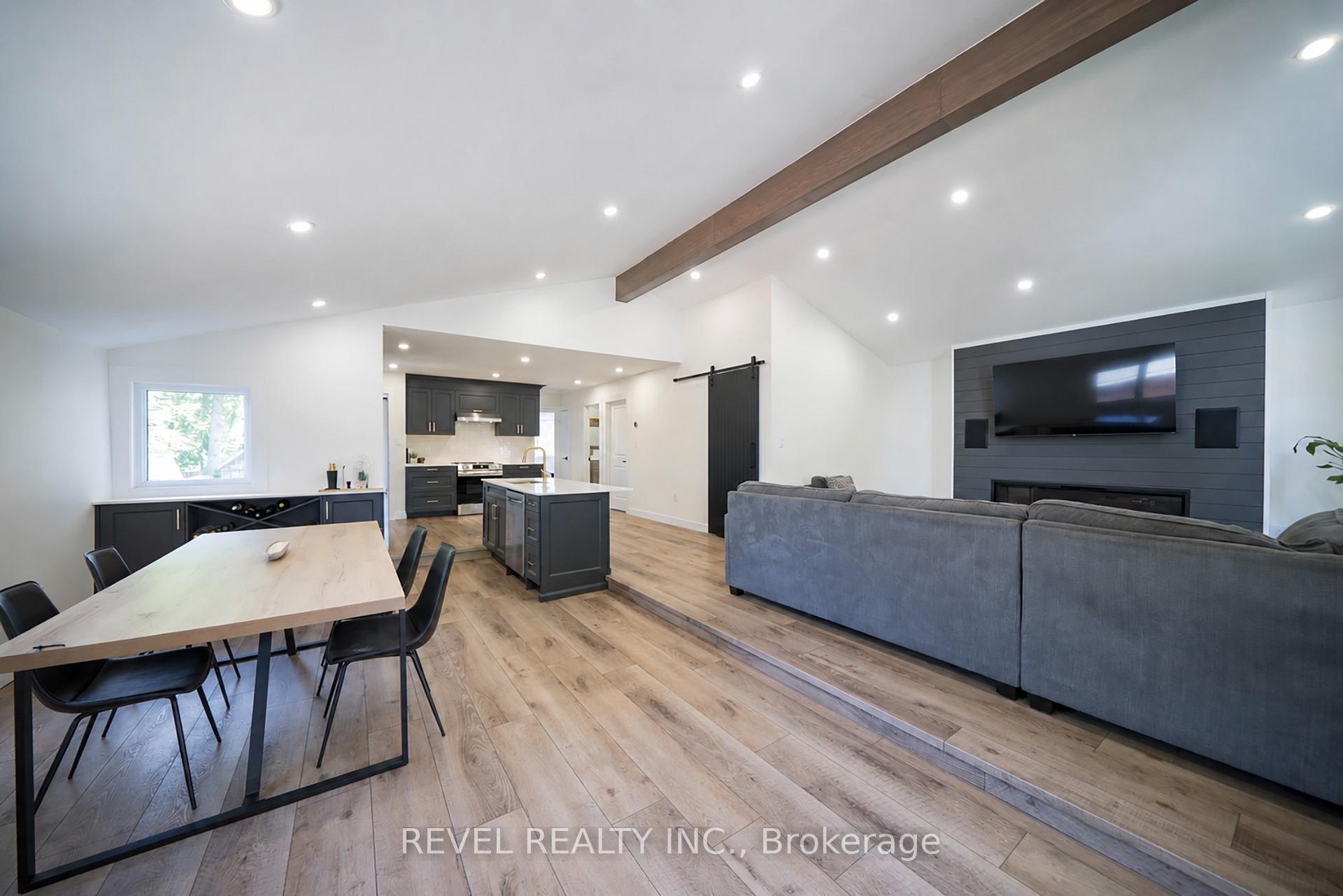 Photo 8 of 17 Flynn Avenue, Cambridge, Hespeler Village — HOMEH