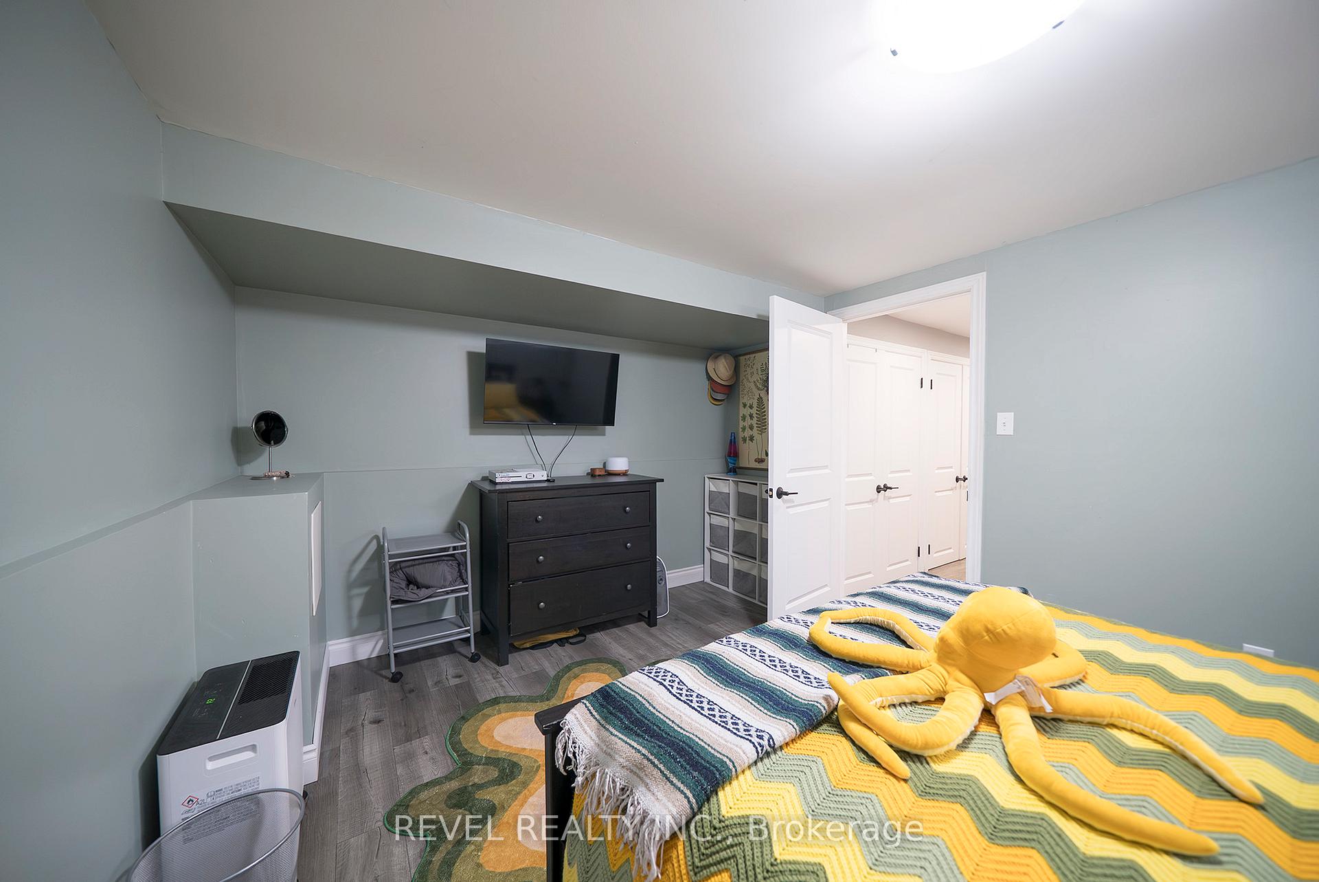 Photo 25 of 17 Flynn Avenue, Cambridge, Hespeler Village — HOMEH