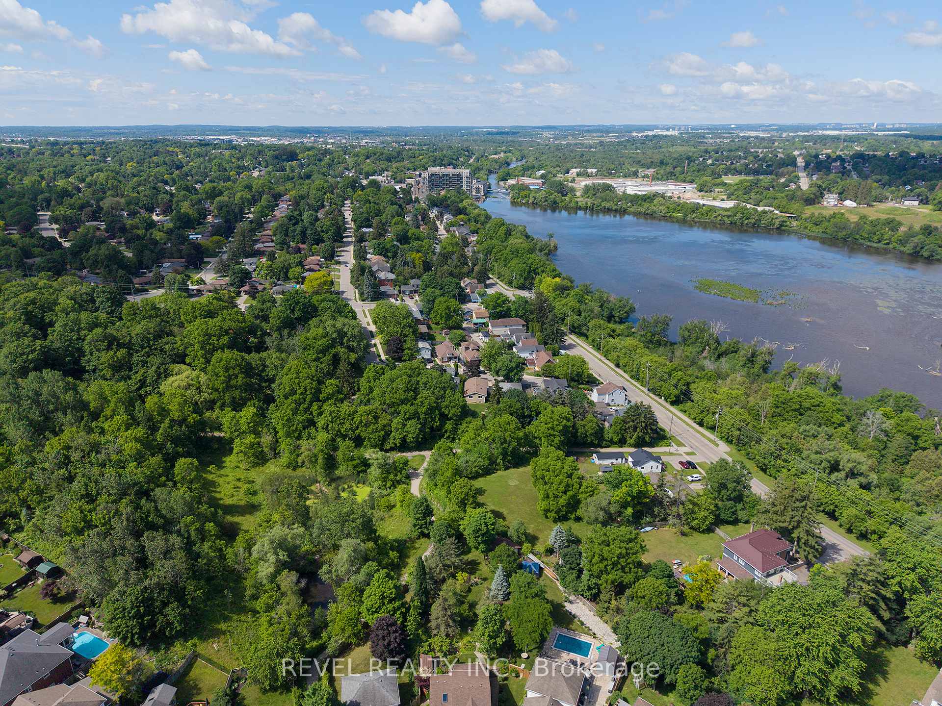 Photo 44 of 17 Flynn Avenue, Cambridge, Hespeler Village — HOMEH