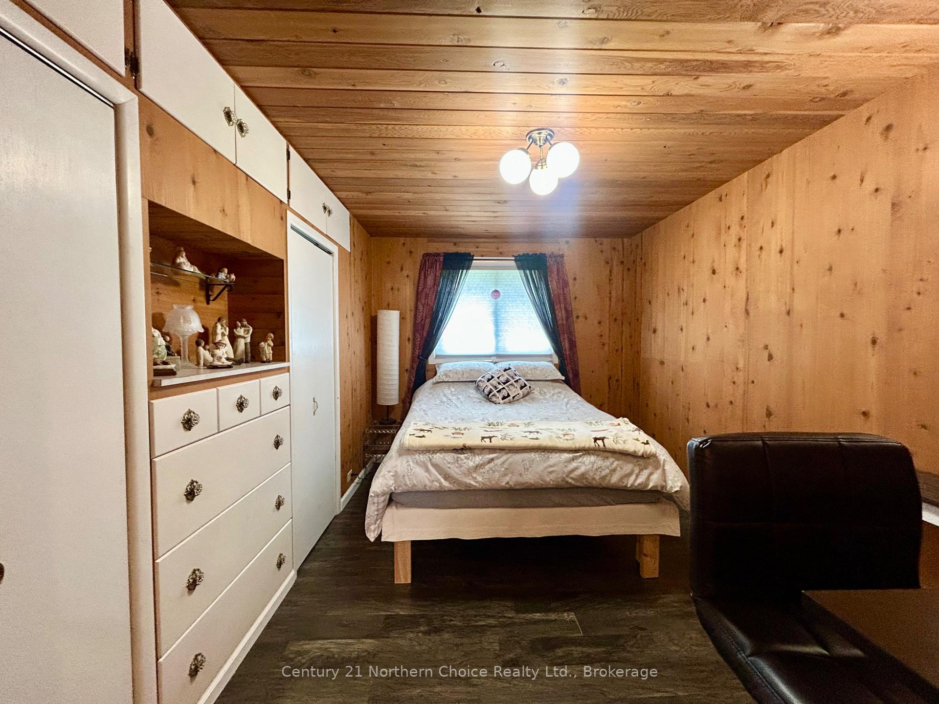 Photo 15 of 746 Thompson Street, Fort Frances — HOMEH