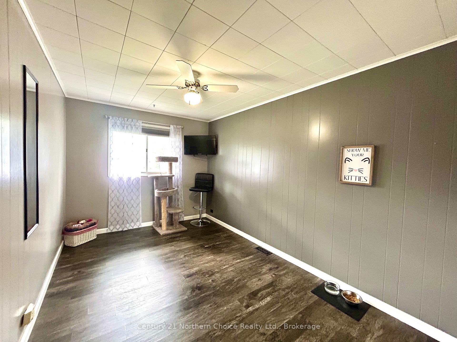 Photo 18 of 746 Thompson Street, Fort Frances — HOMEH