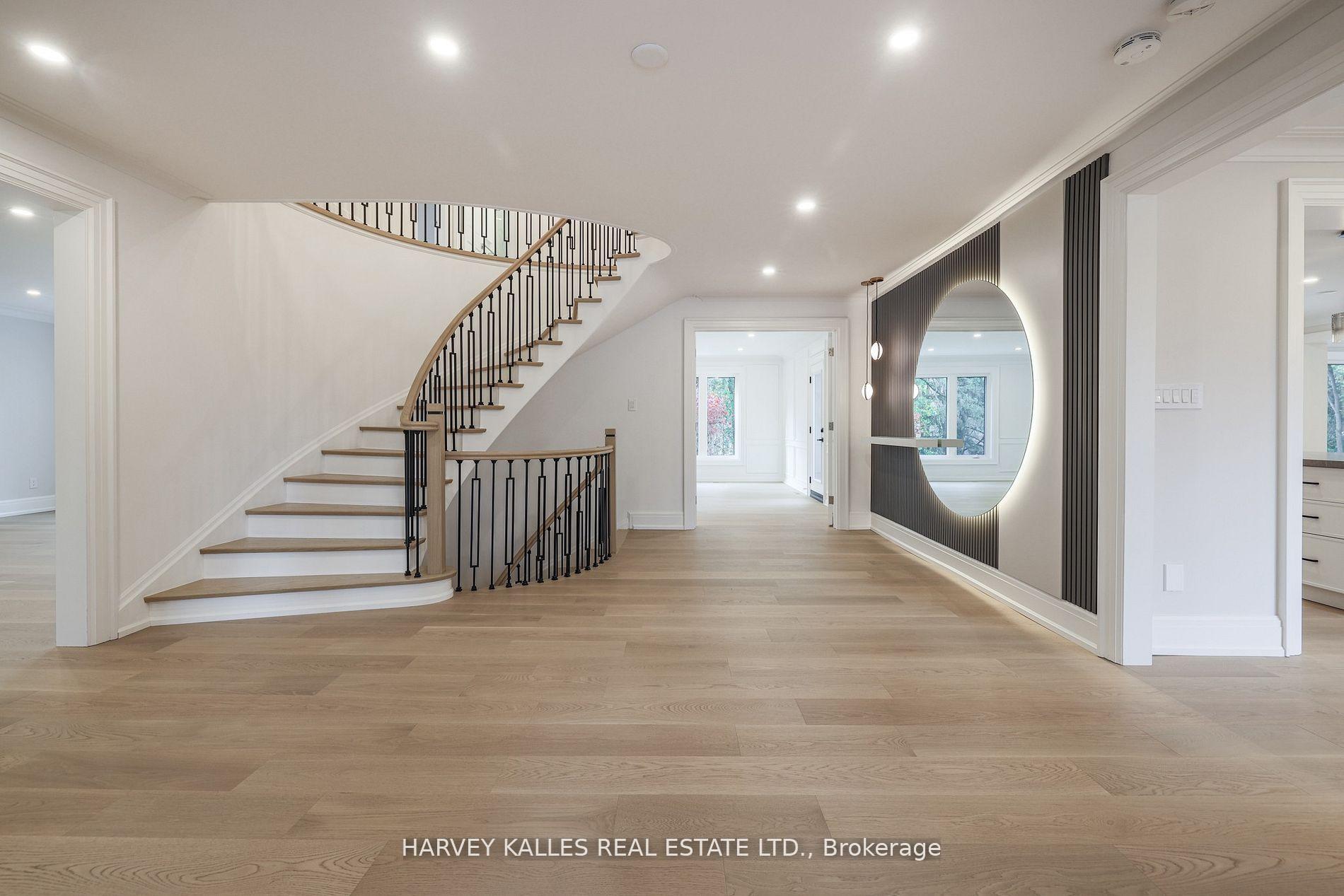 Photo 5 of 34 Fifeshire Road, North York, St. Andrew-Windfields — HOMEH