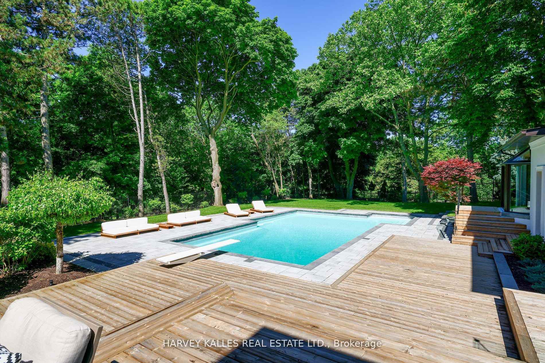 Photo 32 of 34 Fifeshire Road, North York, St. Andrew-Windfields — HOMEH