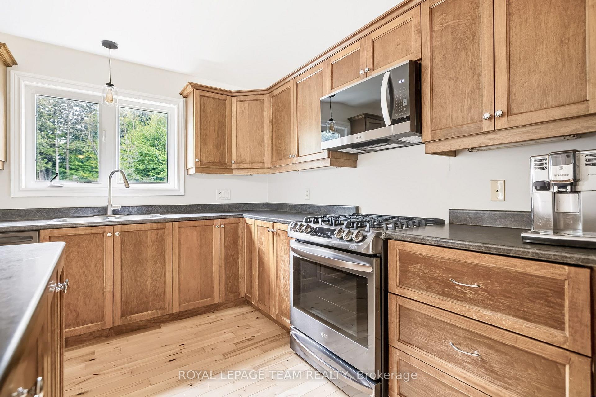 Photo 16 of 44 Meadowglen Circle, North Grenville, North Grenville Twp (Kemptville South) — HOMEH