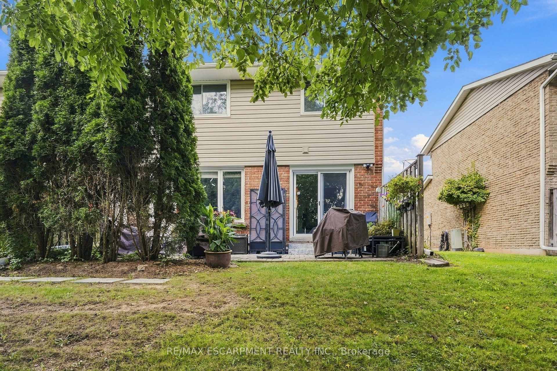 Photo 24 of Unit 4, 3204 New Street, Burlington, Roseland — HOMEH