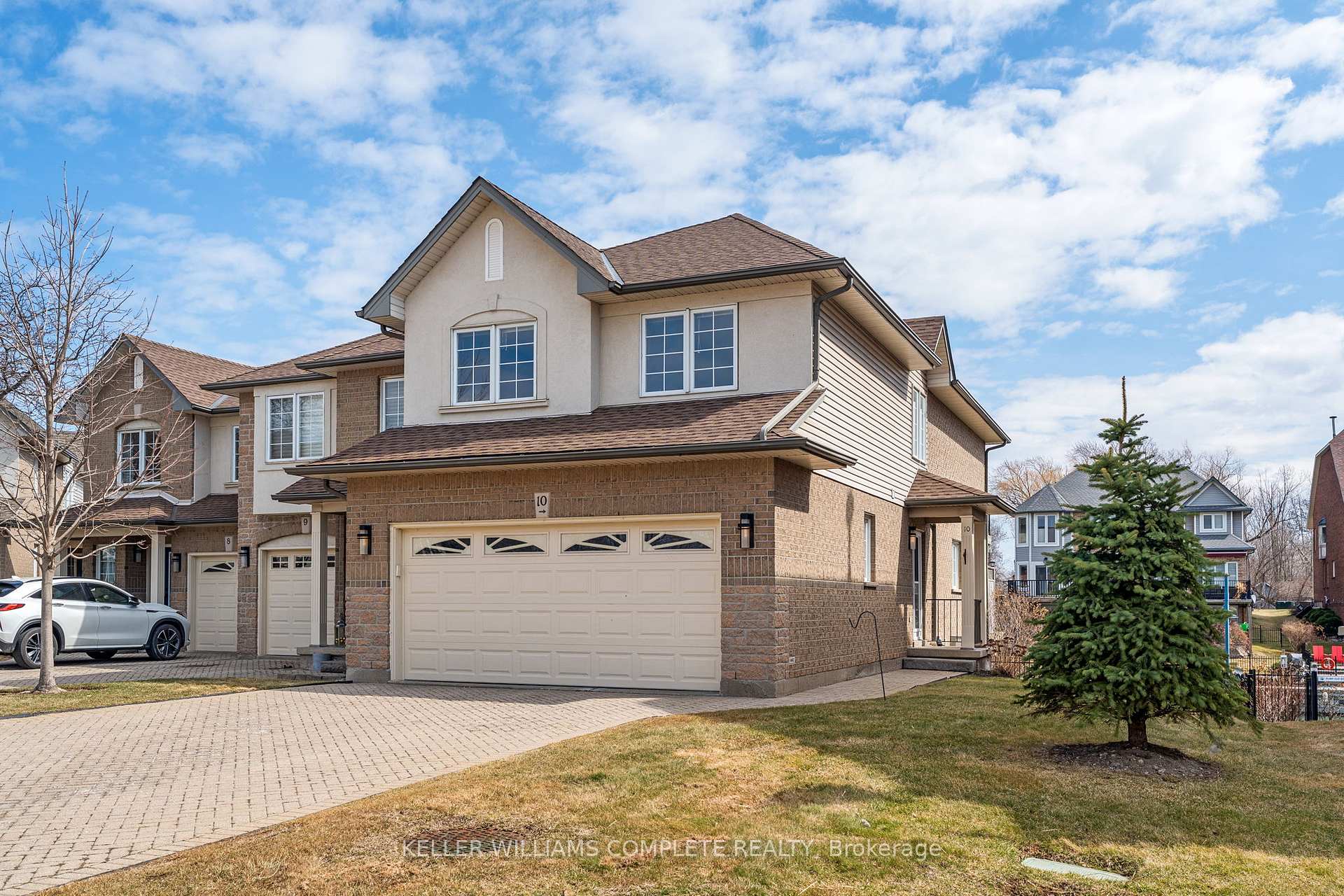 Photo 3 of Unit 10, 85 Edgewater Drive, Hamilton, Lakeshore — HOMEH