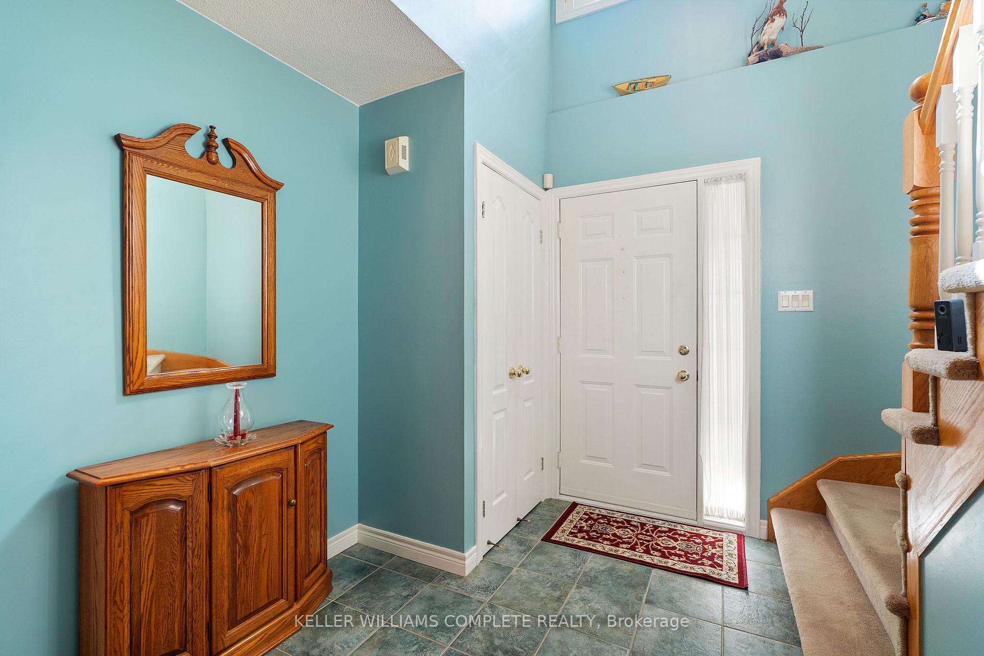 Photo 6 of Unit 10, 85 Edgewater Drive, Hamilton, Lakeshore — HOMEH