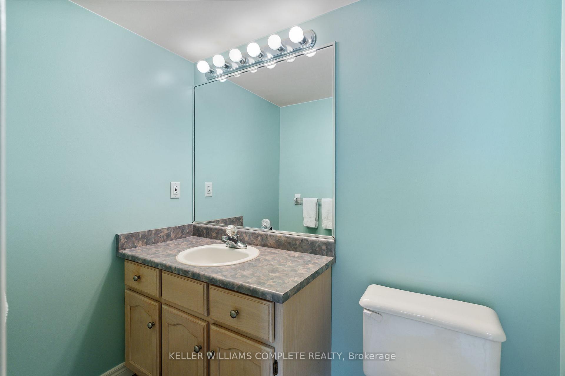 Photo 8 of Unit 10, 85 Edgewater Drive, Hamilton, Lakeshore — HOMEH