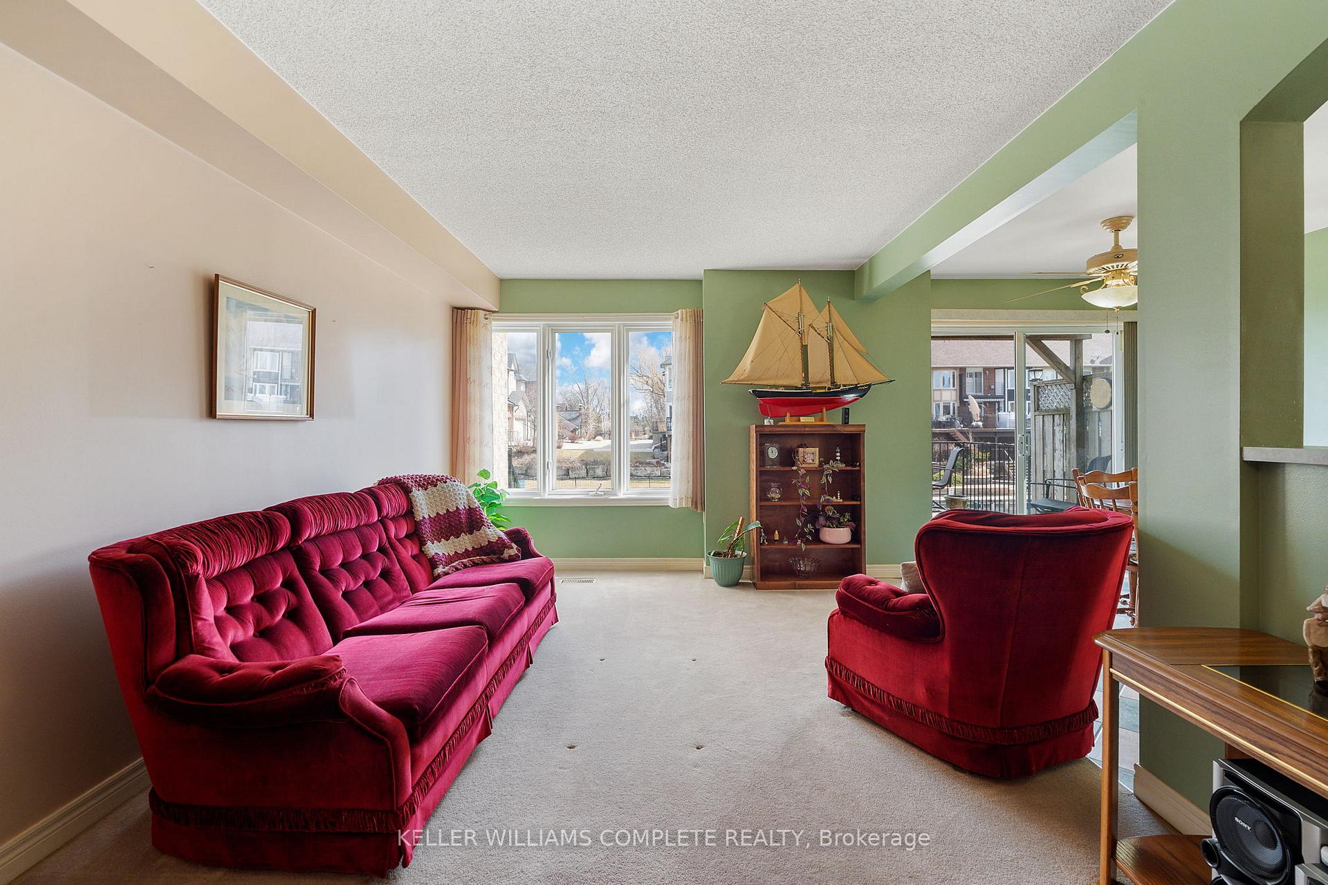 Photo 9 of Unit 10, 85 Edgewater Drive, Hamilton, Lakeshore — HOMEH