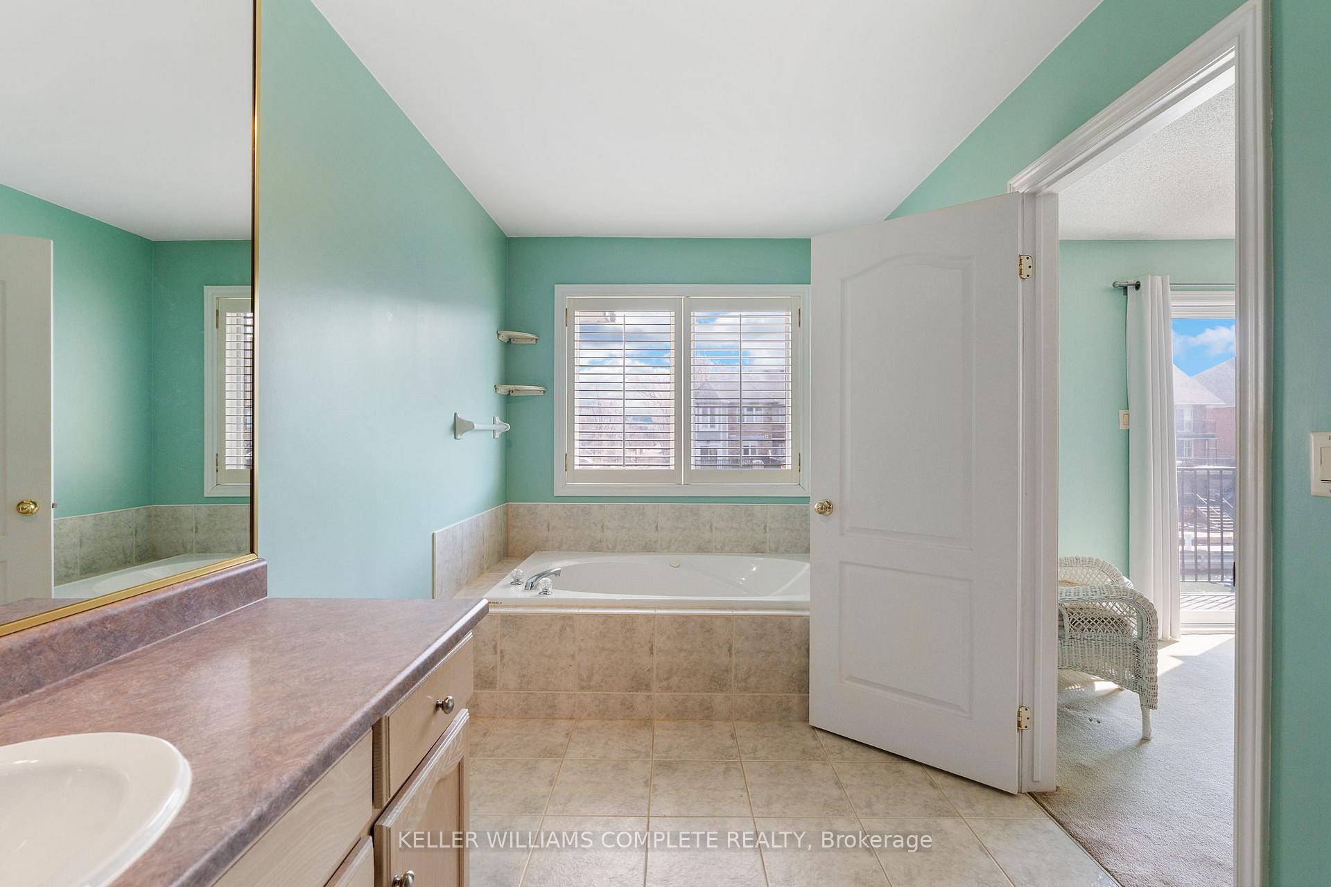 Photo 24 of Unit 10, 85 Edgewater Drive, Hamilton, Lakeshore — HOMEH
