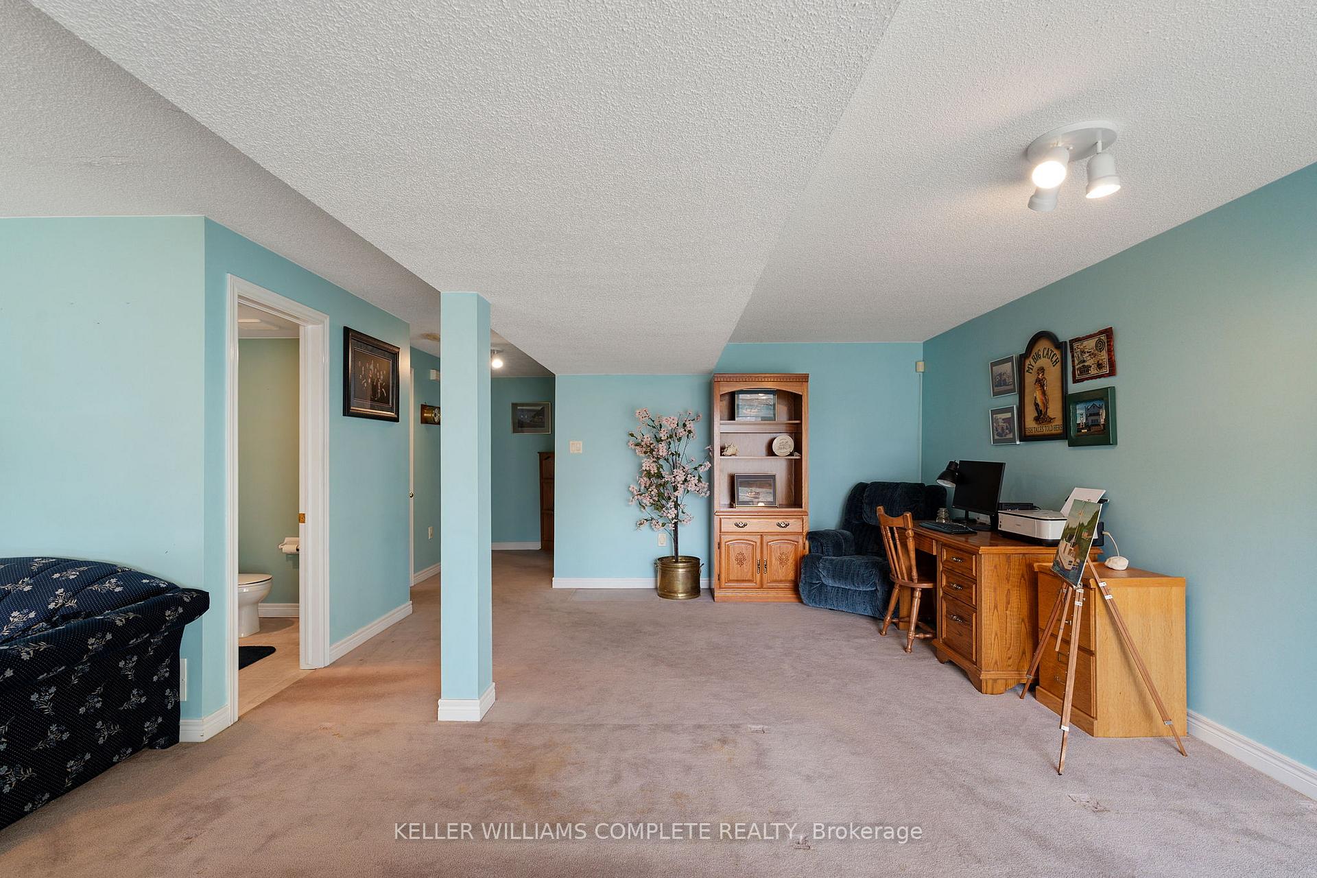 Photo 35 of Unit 10, 85 Edgewater Drive, Hamilton, Lakeshore — HOMEH