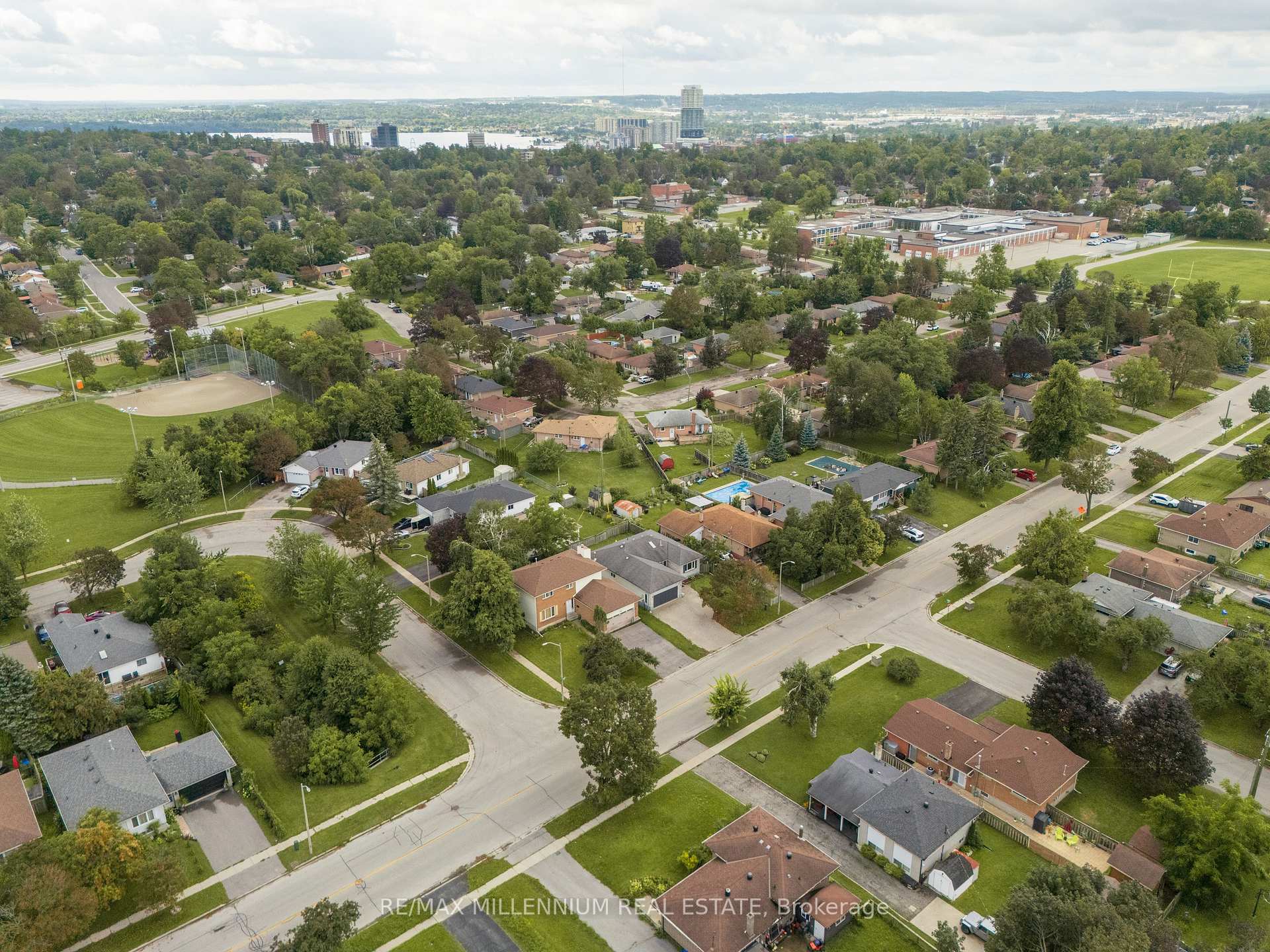 Photo 53 of 117 Rose Street, Barrie, Wellington — HOMEH