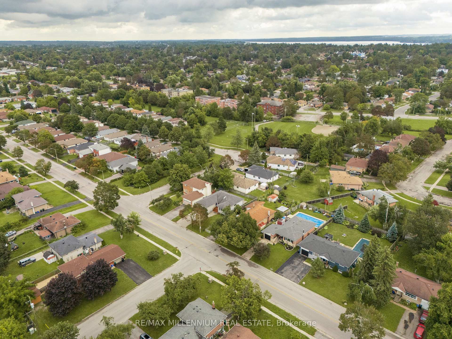 Photo 54 of 117 Rose Street, Barrie, Wellington — HOMEH