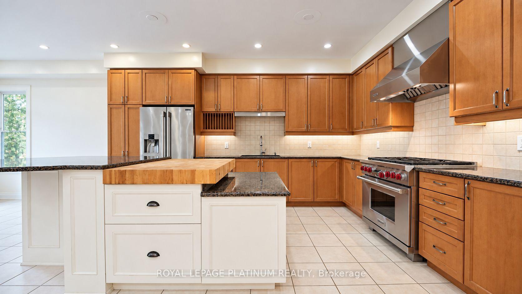 Photo 7 of 146 Sandringham Drive, Barrie, Innis-Shore — HOMEH