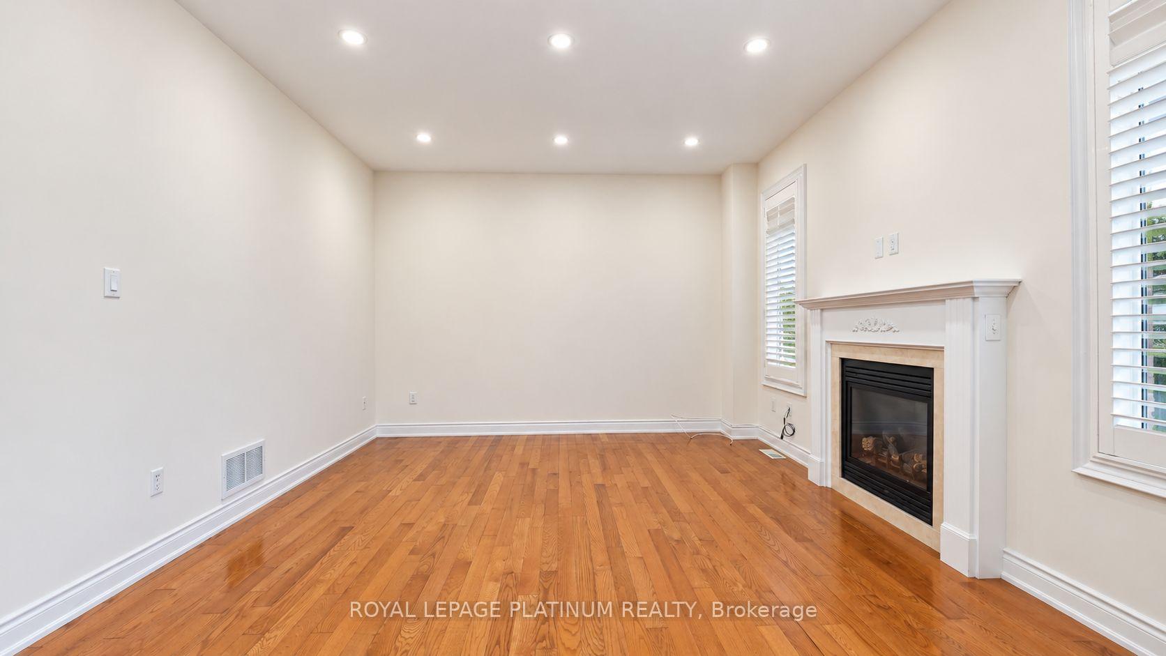 Photo 9 of 146 Sandringham Drive, Barrie, Innis-Shore — HOMEH