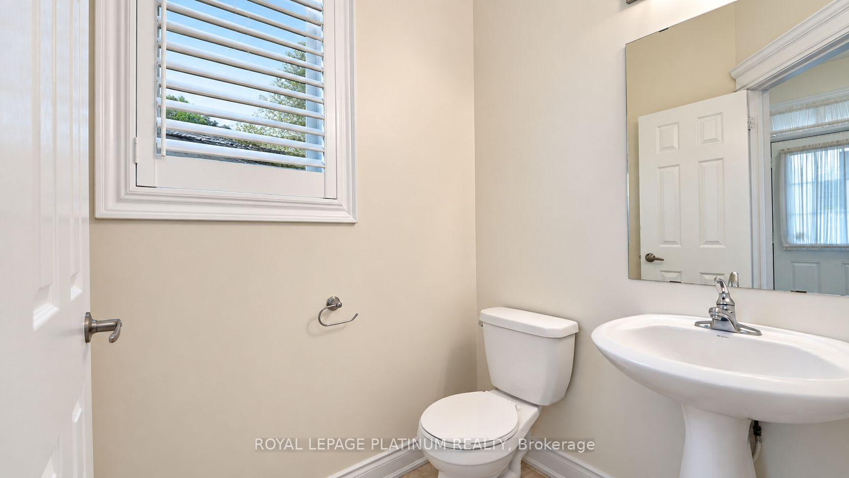 Photo 11 of 146 Sandringham Drive, Barrie, Innis-Shore — HOMEH