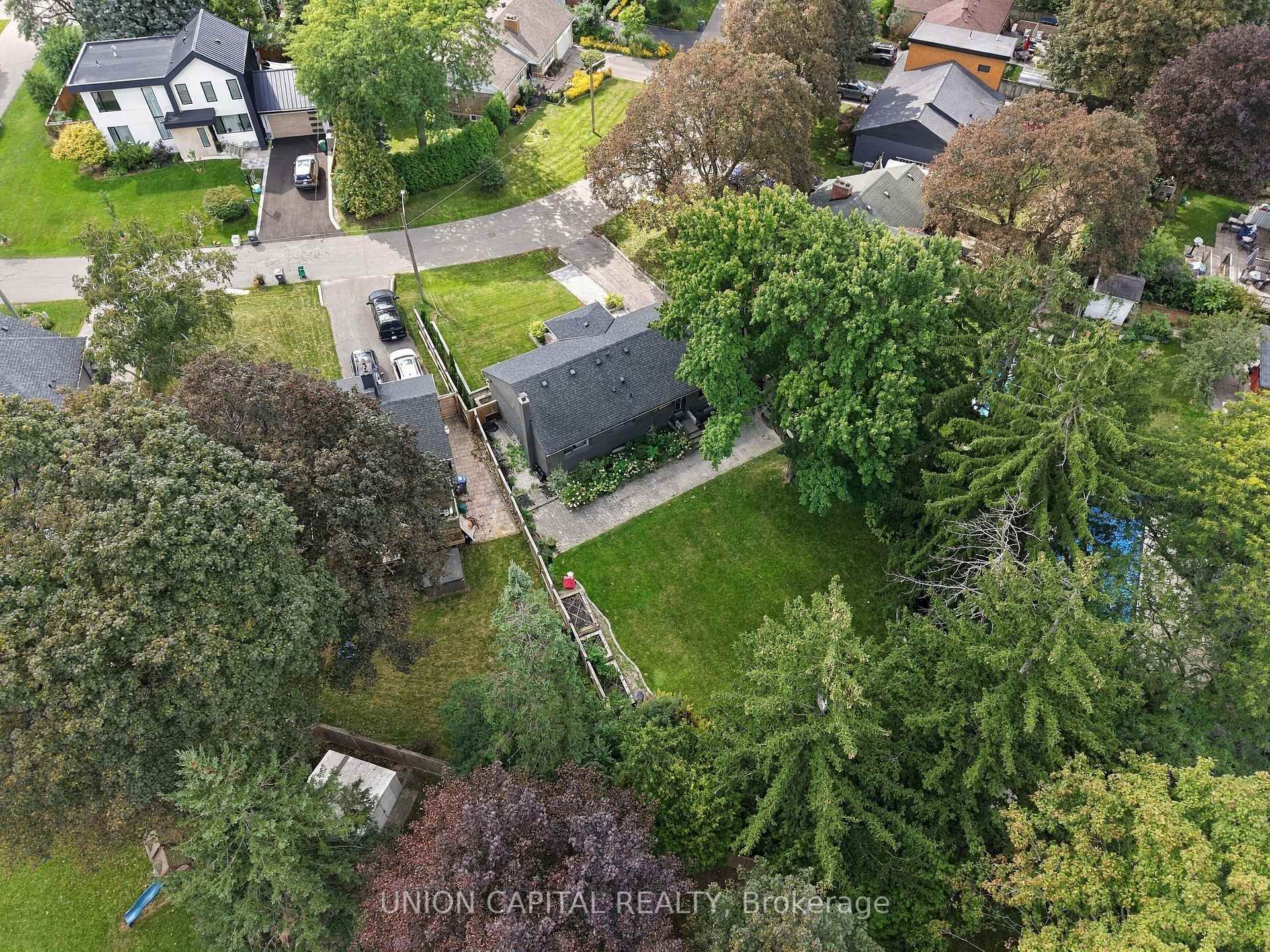 Photo 9 of 1563 Skyline Drive, Mississauga, Lakeview — HOMEH