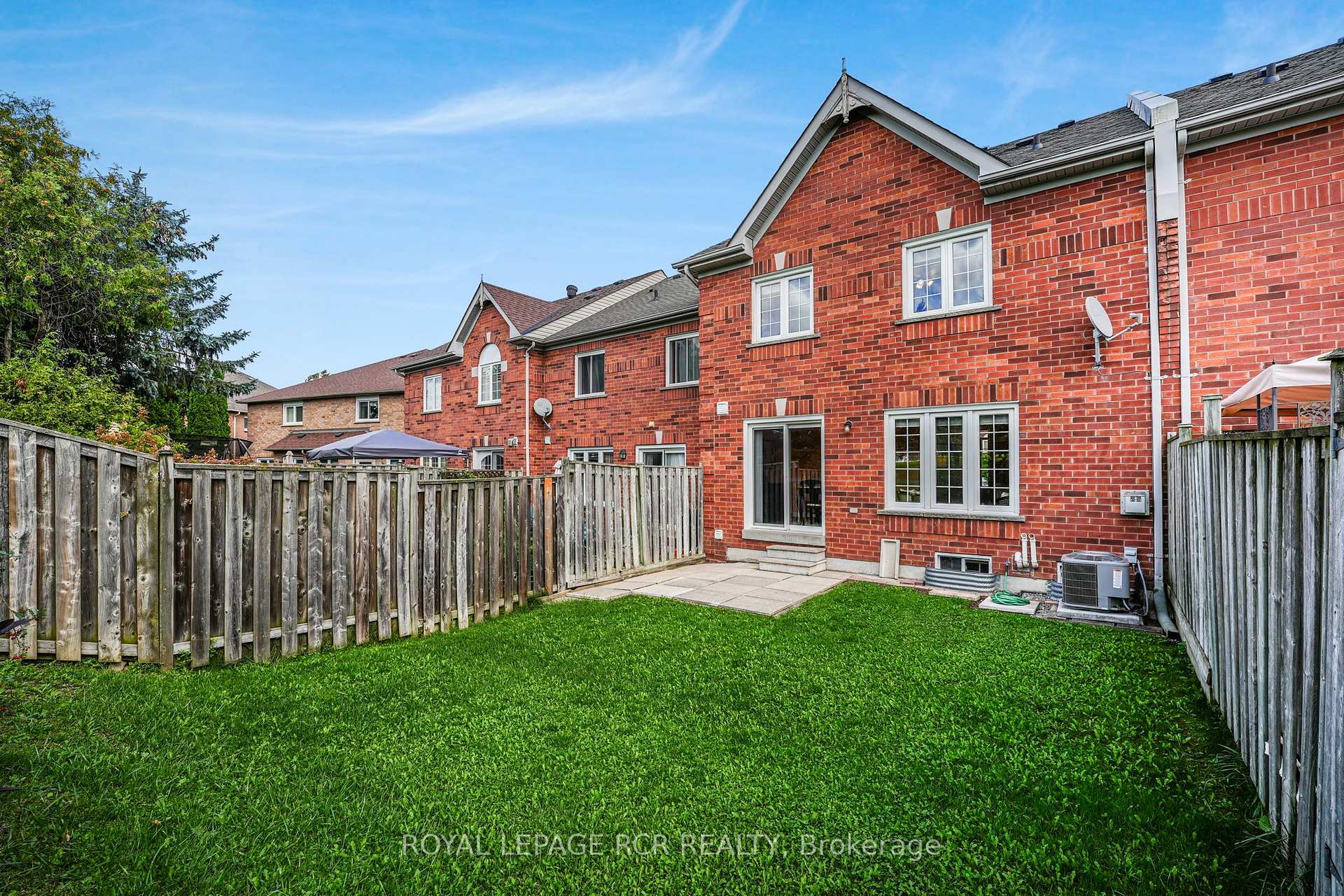 Photo 40 of 138 Primeau Drive, Aurora, Aurora Grove — HOMEH