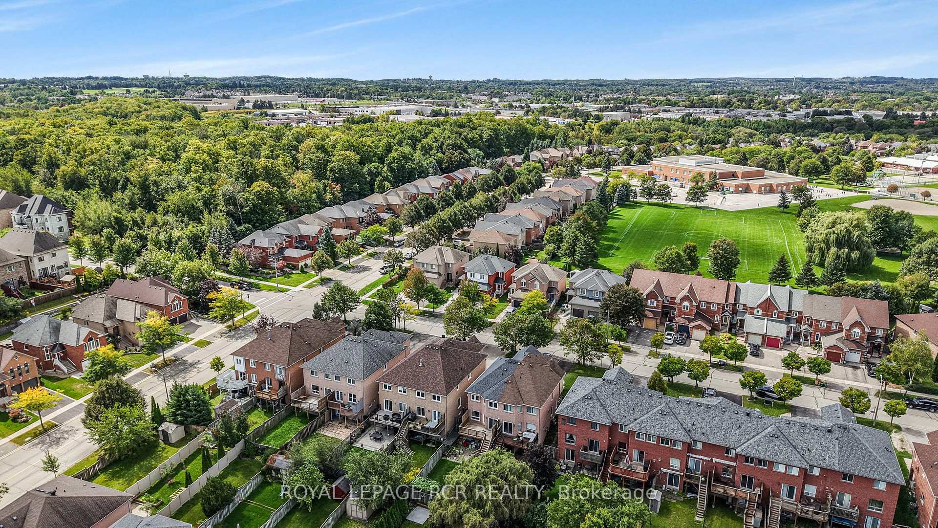 Photo 42 of 138 Primeau Drive, Aurora, Aurora Grove — HOMEH