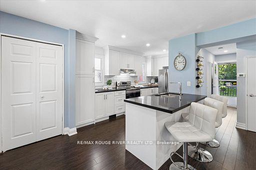 Photo 9 of 20 Burcher Road, Ajax, South East — HOMEH