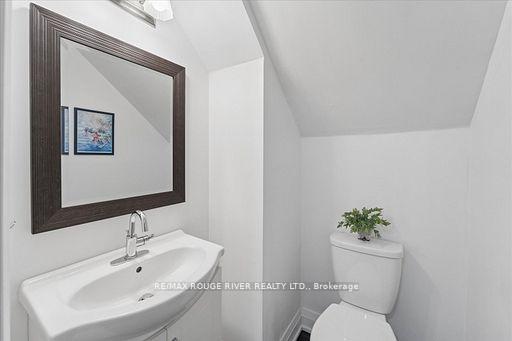 Photo 19 of 20 Burcher Road, Ajax, South East — HOMEH