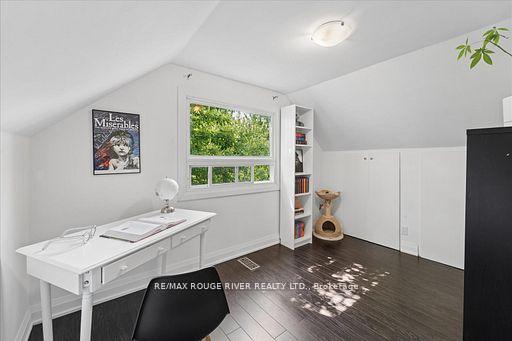 Photo 20 of 20 Burcher Road, Ajax, South East — HOMEH