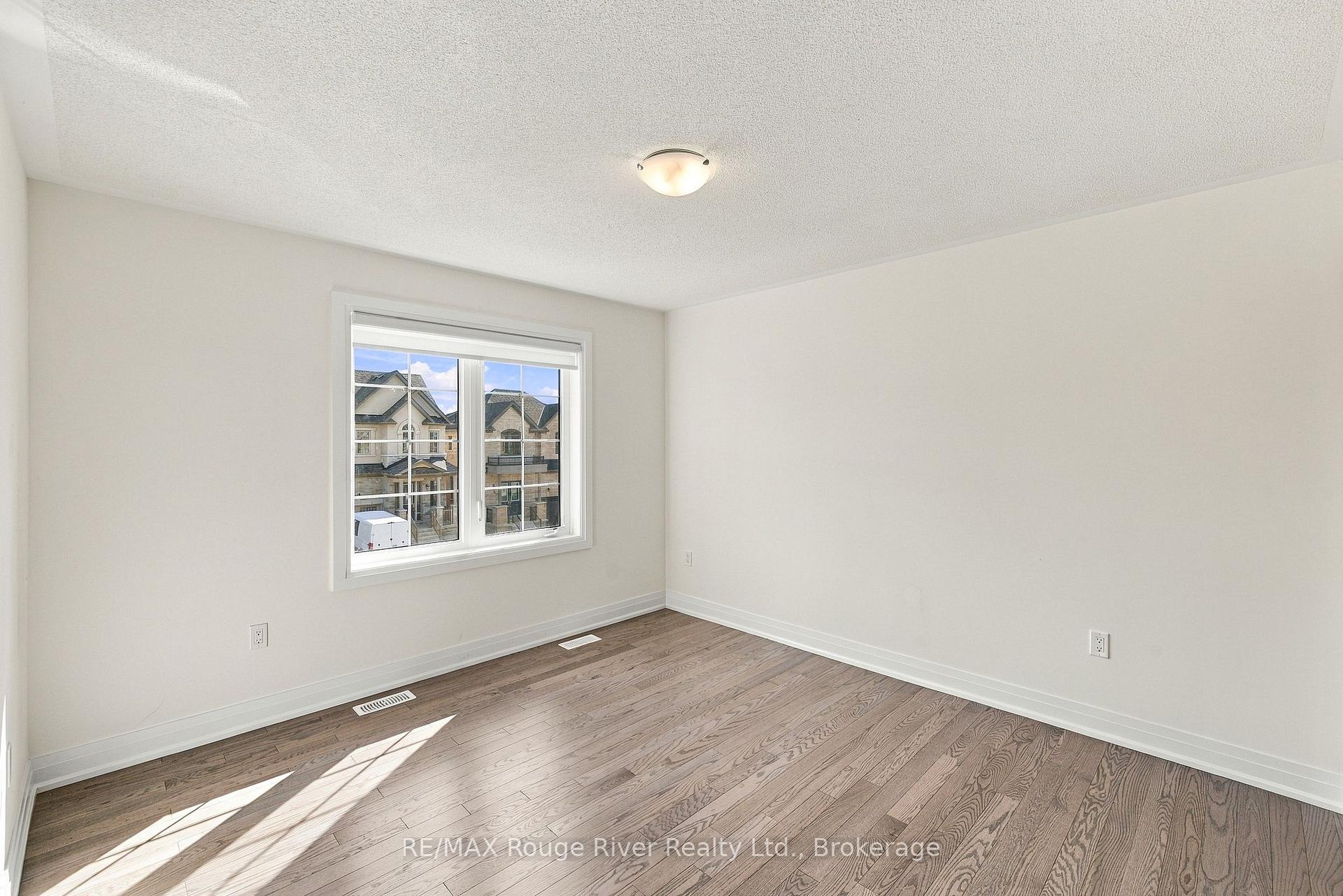 Photo 28 of 26 Rogerson Street, Clarington, Newcastle — HOMEH
