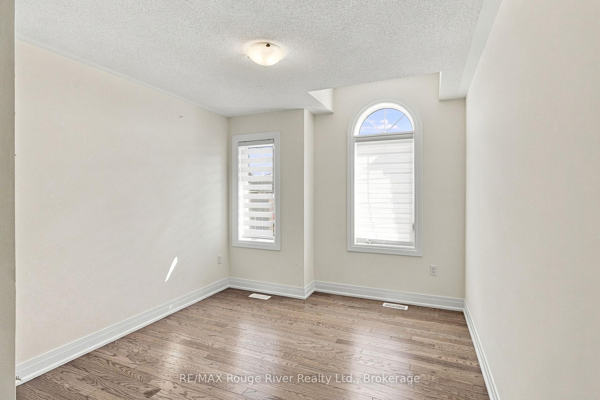 Photo 35 of 26 Rogerson Street, Clarington, Newcastle — HOMEH