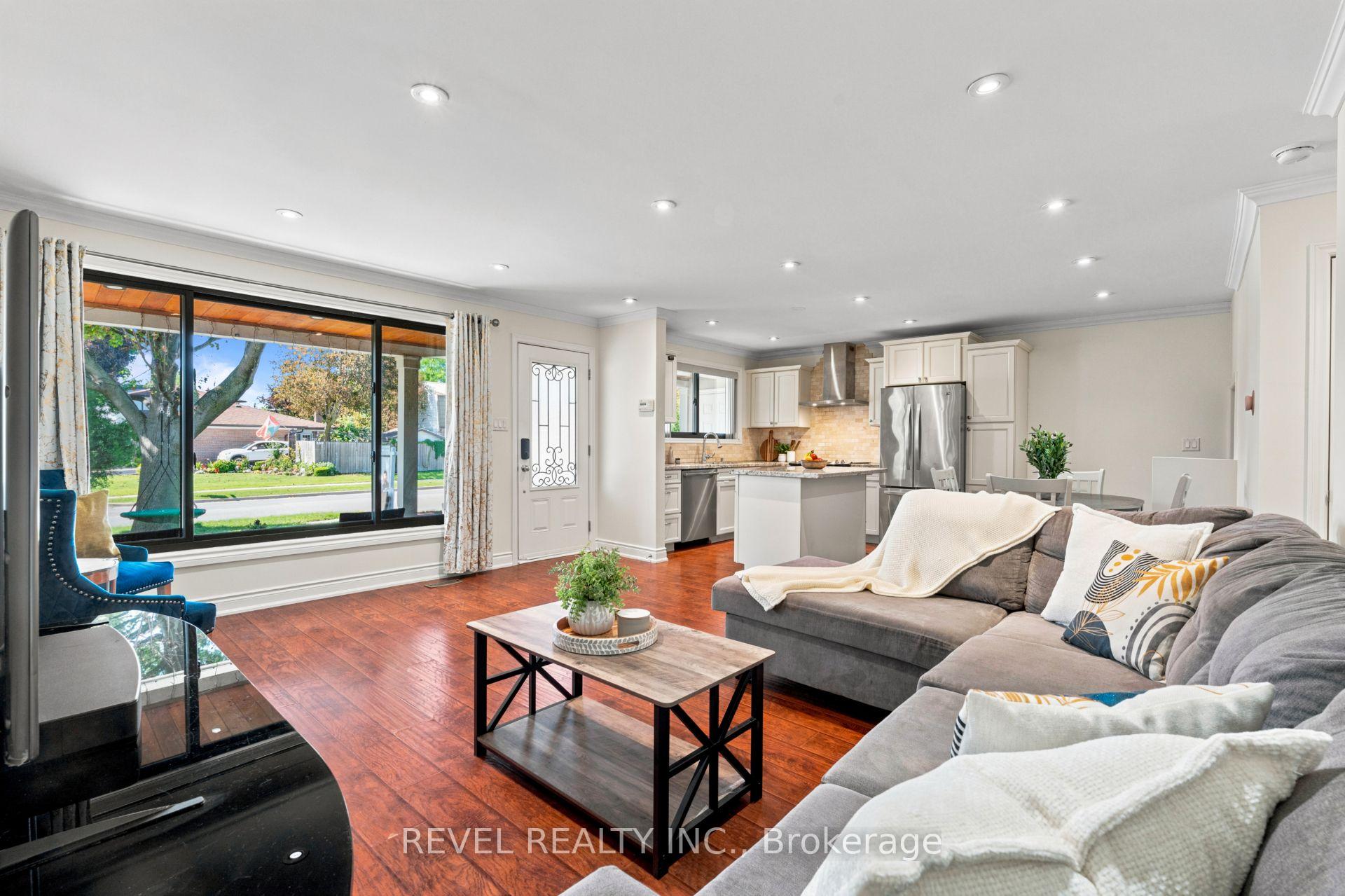 Photo 2 of 374 Bartley Bull Parkway, Brampton, Brampton East — HOMEH