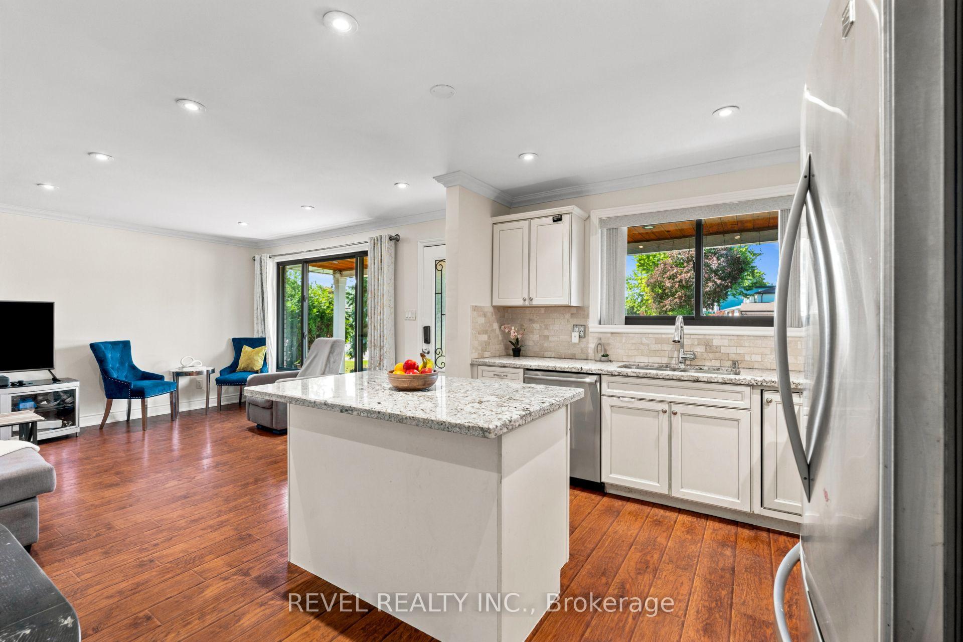 Photo 7 of 374 Bartley Bull Parkway, Brampton, Brampton East — HOMEH